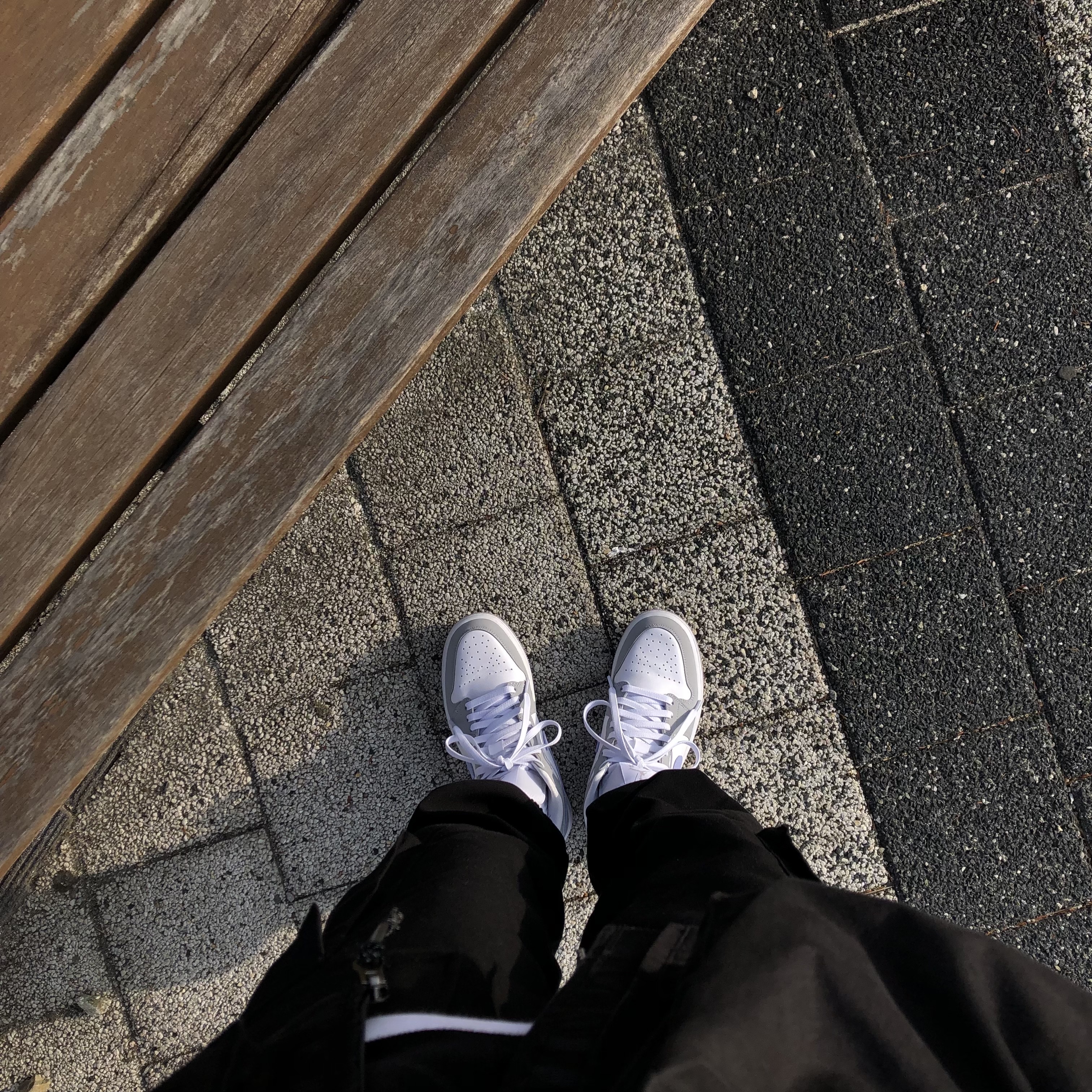 (W) Jordan 1 Mid Wolf Grey 착용 스타일 - 2