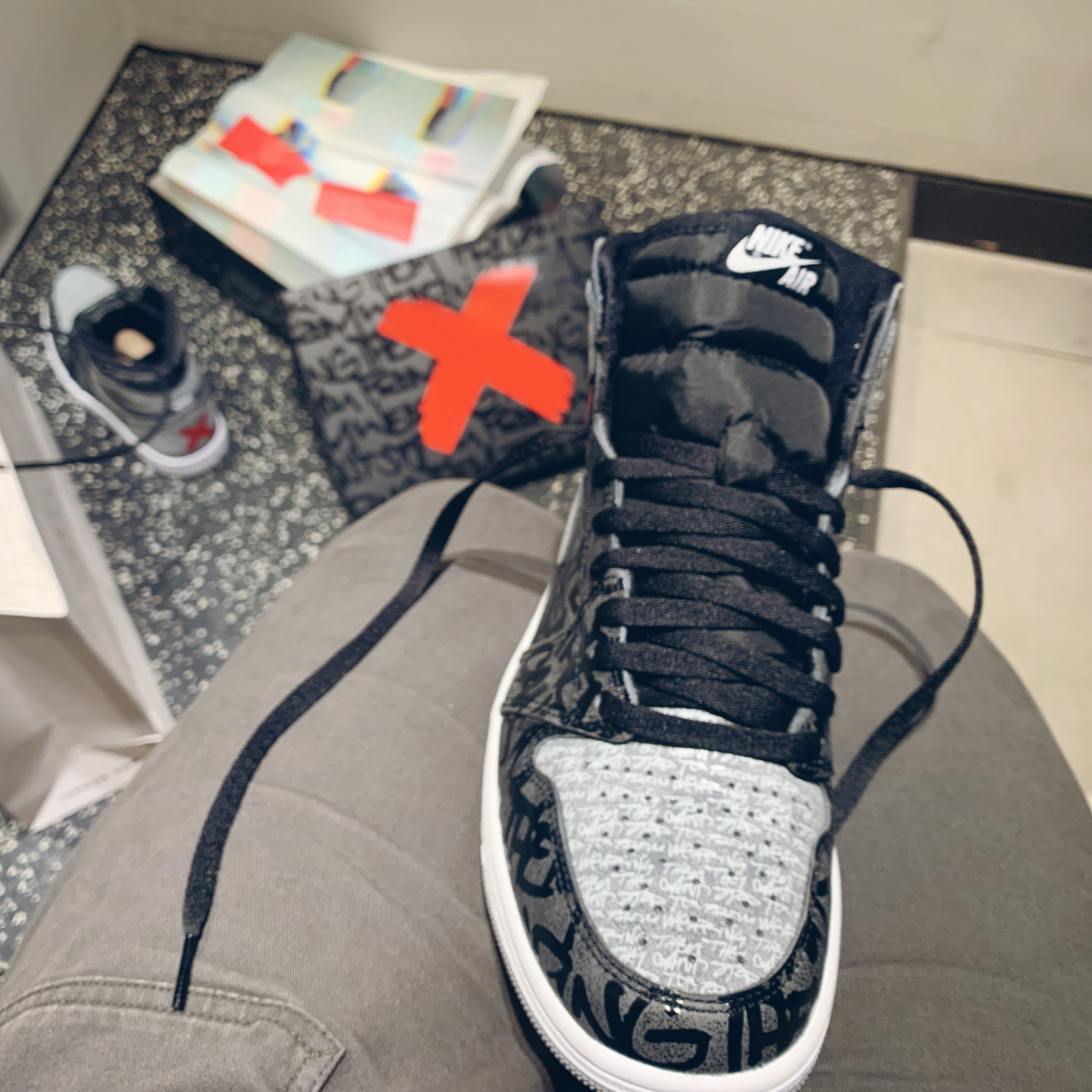 Jordan 1 Retro High OG Rebellionaire 착용 스타일 - 3