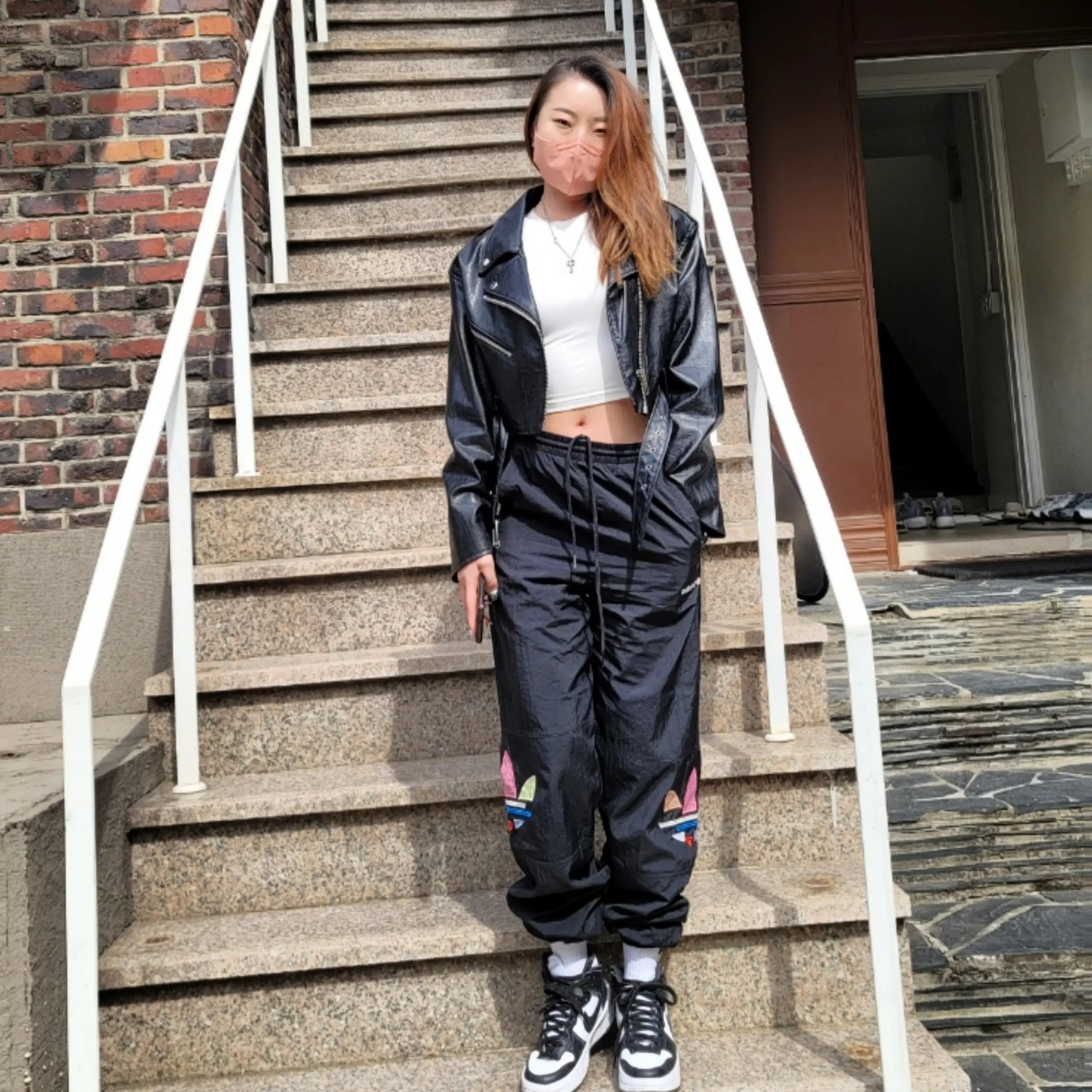 (W) Nike Dunk High Black and White 착용 스타일