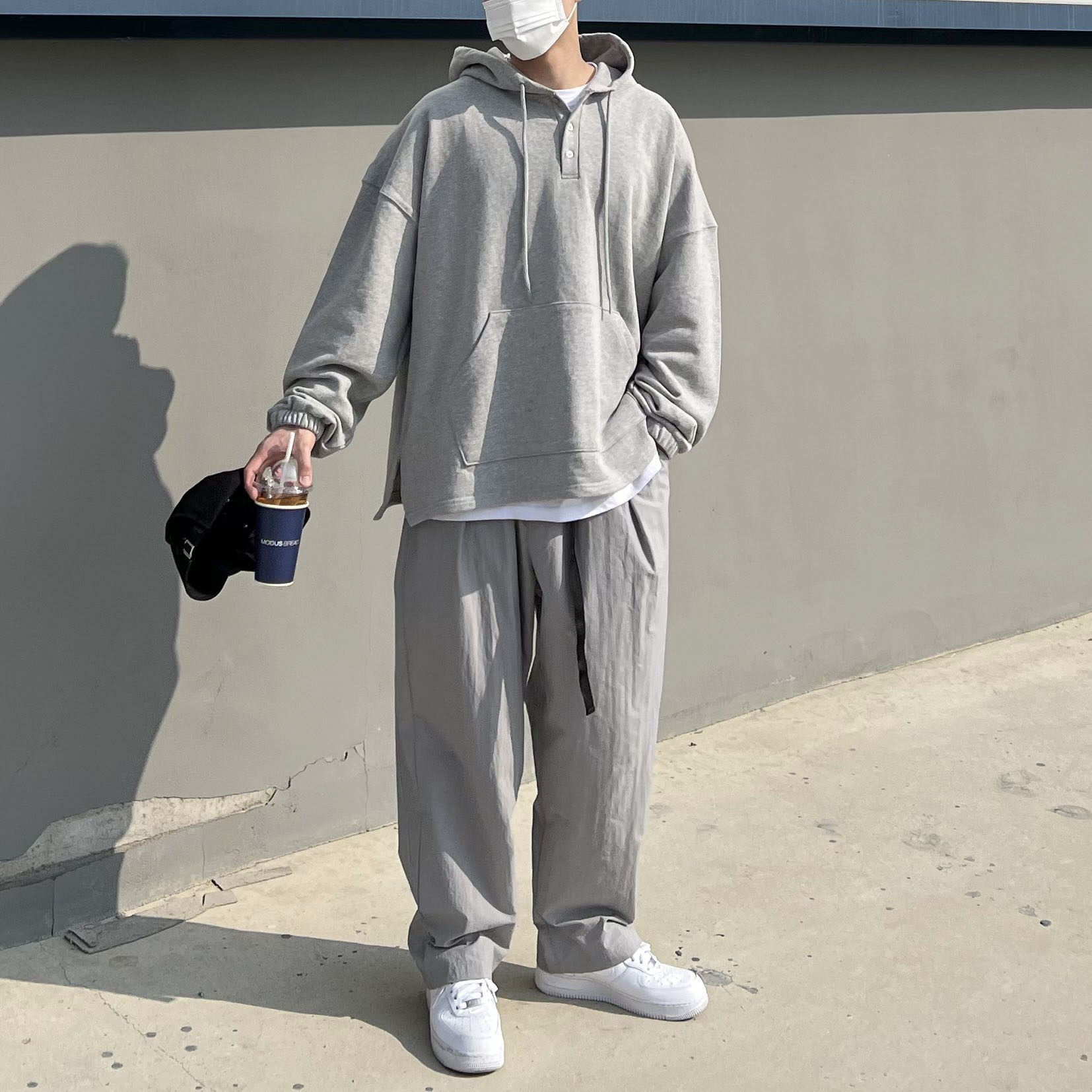 Nike x Supreme Air Force 1 Low White 착용 스타일 - 1