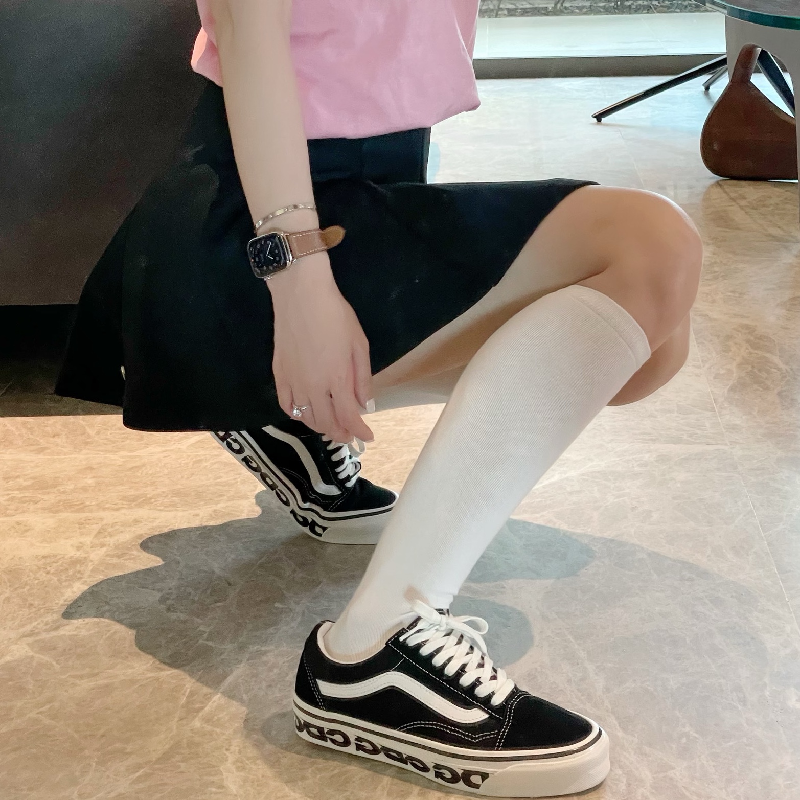 Vans Vault x CDG OG Old Skool LX Side Wall 착용 스타일