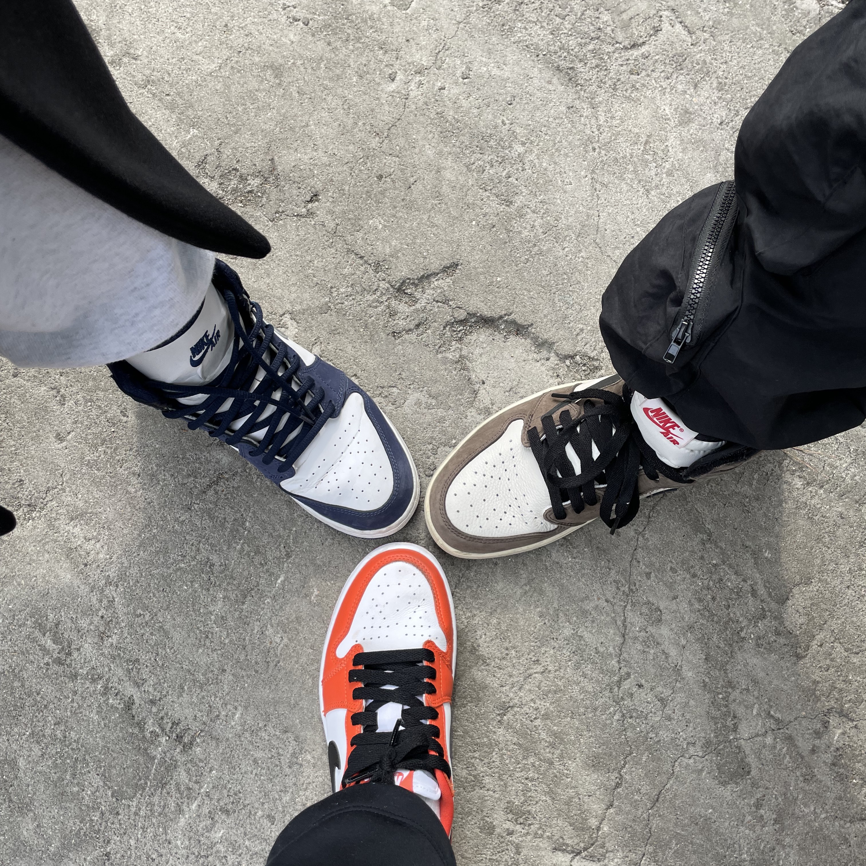 Jordan 1 x Travis Scott Retro High OG SP Mocha, Jordan 1 Retro High OG CO.JP Midnight Navy 착용 스타일