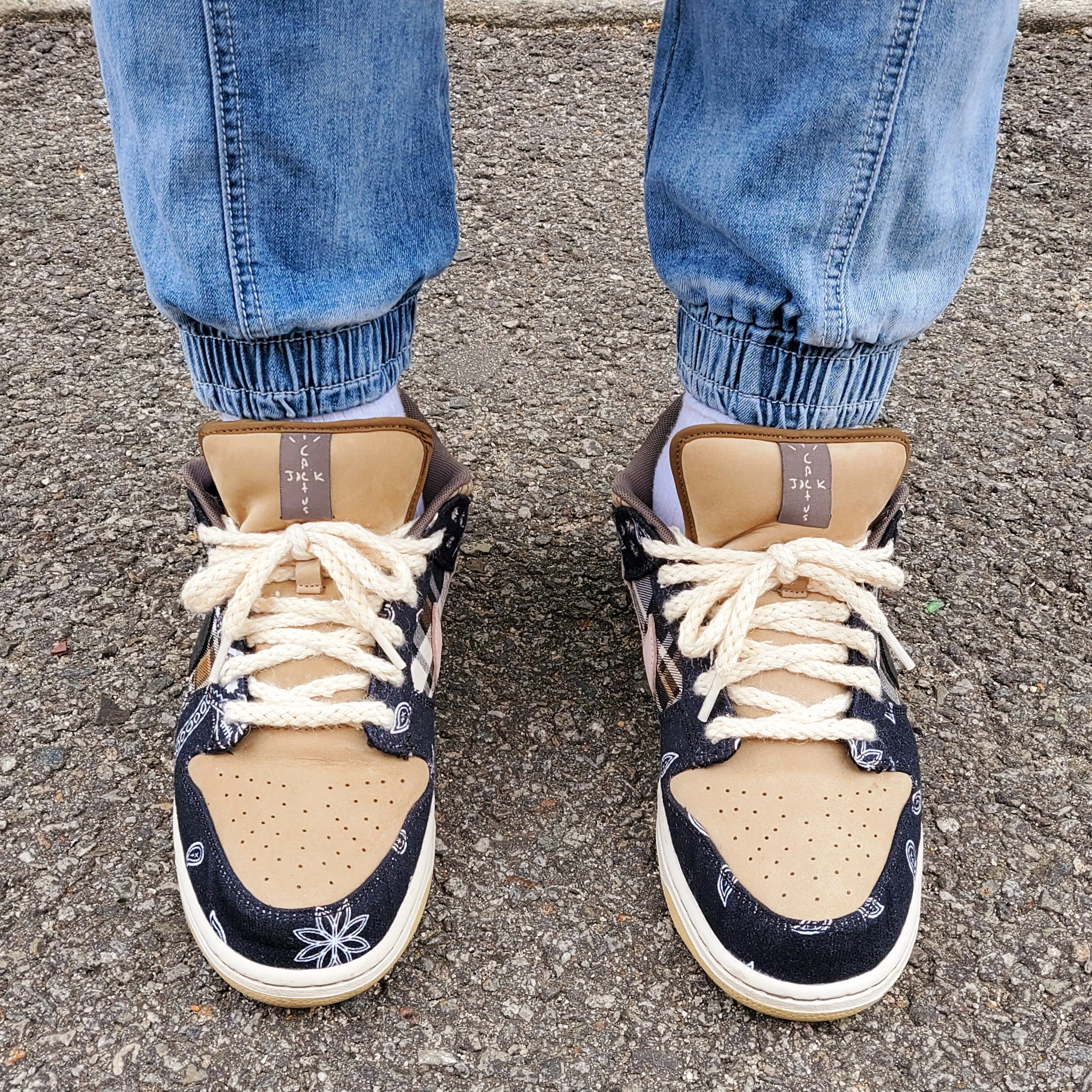 Nike x Travis Scott SB Dunk Low 착용 스타일 - 4