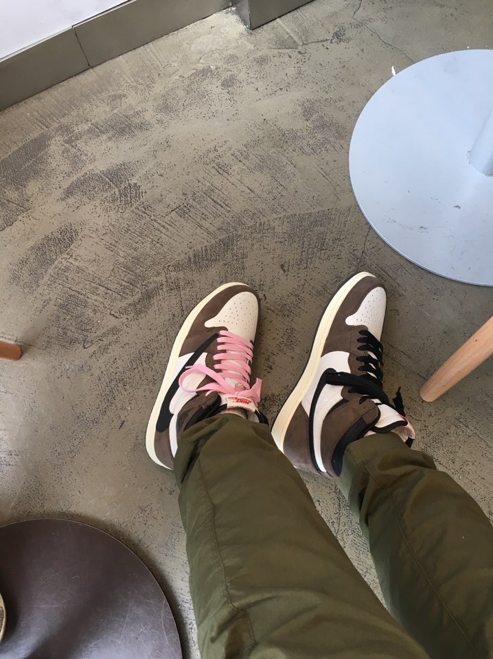 Jordan 1 x Off-White Retro High Chicago The Ten, Nike x Tom Sachs Mars Yard Shoe 2.0 Space Camp ์ฐฉ์ฉ ์คํ์ผ - 3