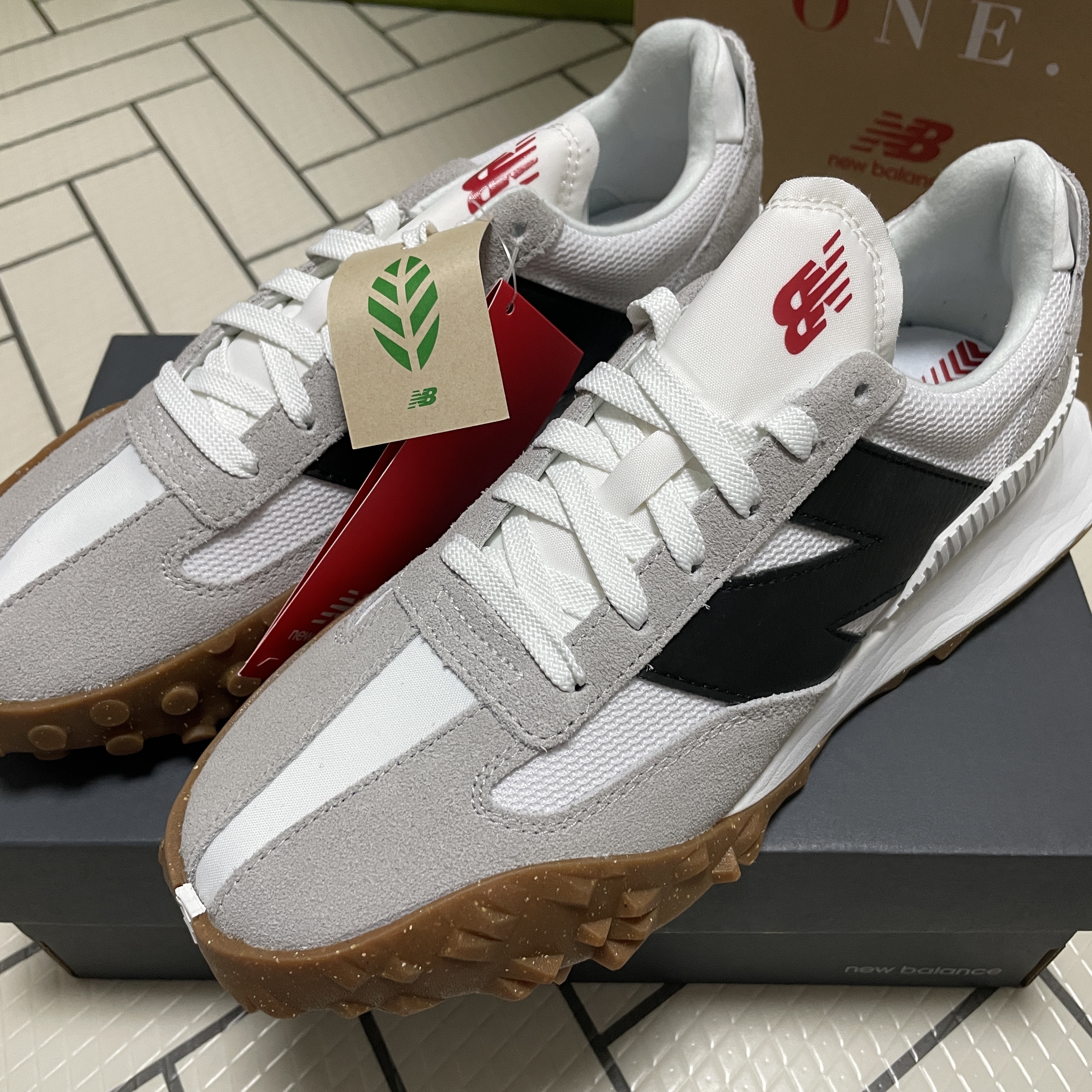 New Balance XC-72 White Black 착용 스타일