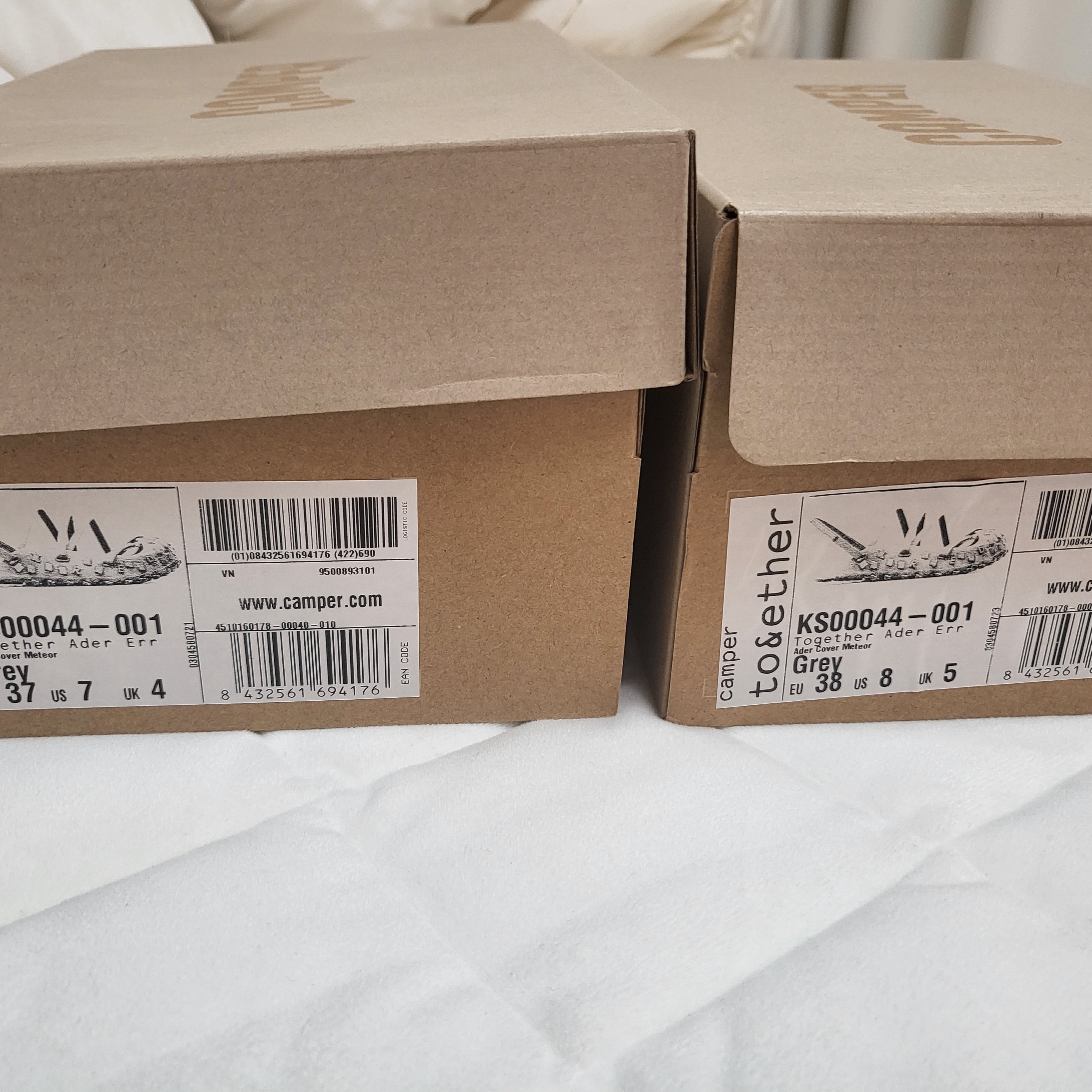 (W) Camper x Ader Error Proto-T33-W Dark Grey Shoe Cover 착용 스타일 - 4