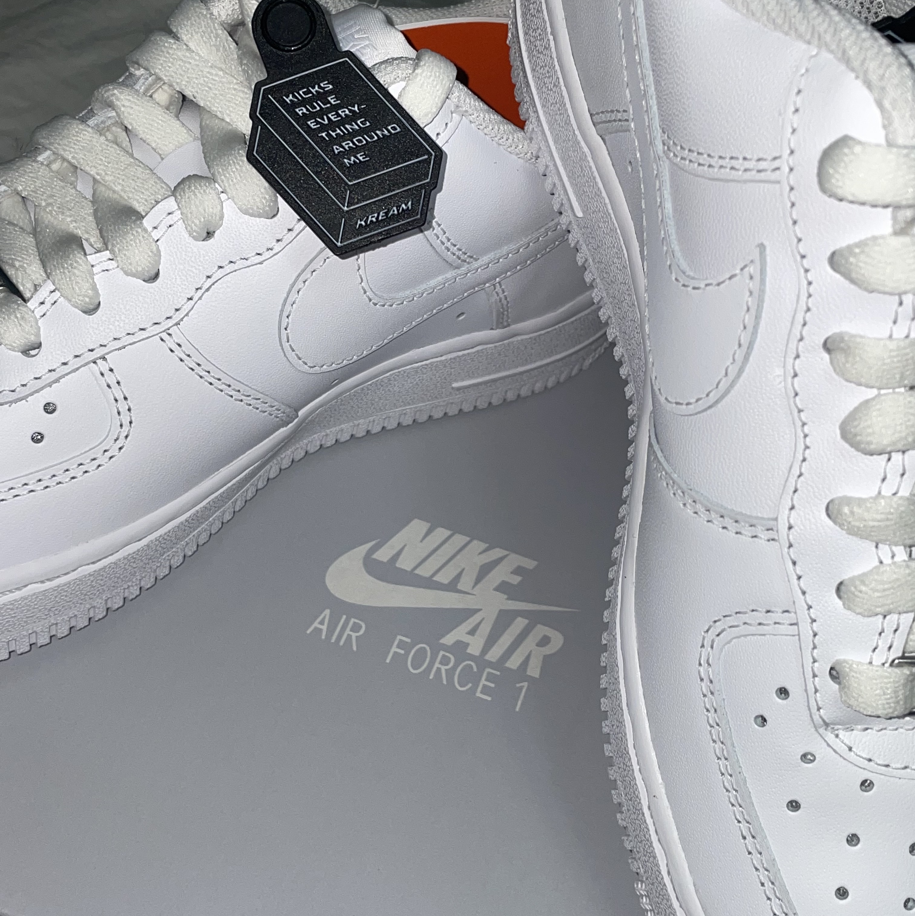 (W) Nike Air Force 1 '07 Low White 착용 스타일 - 1