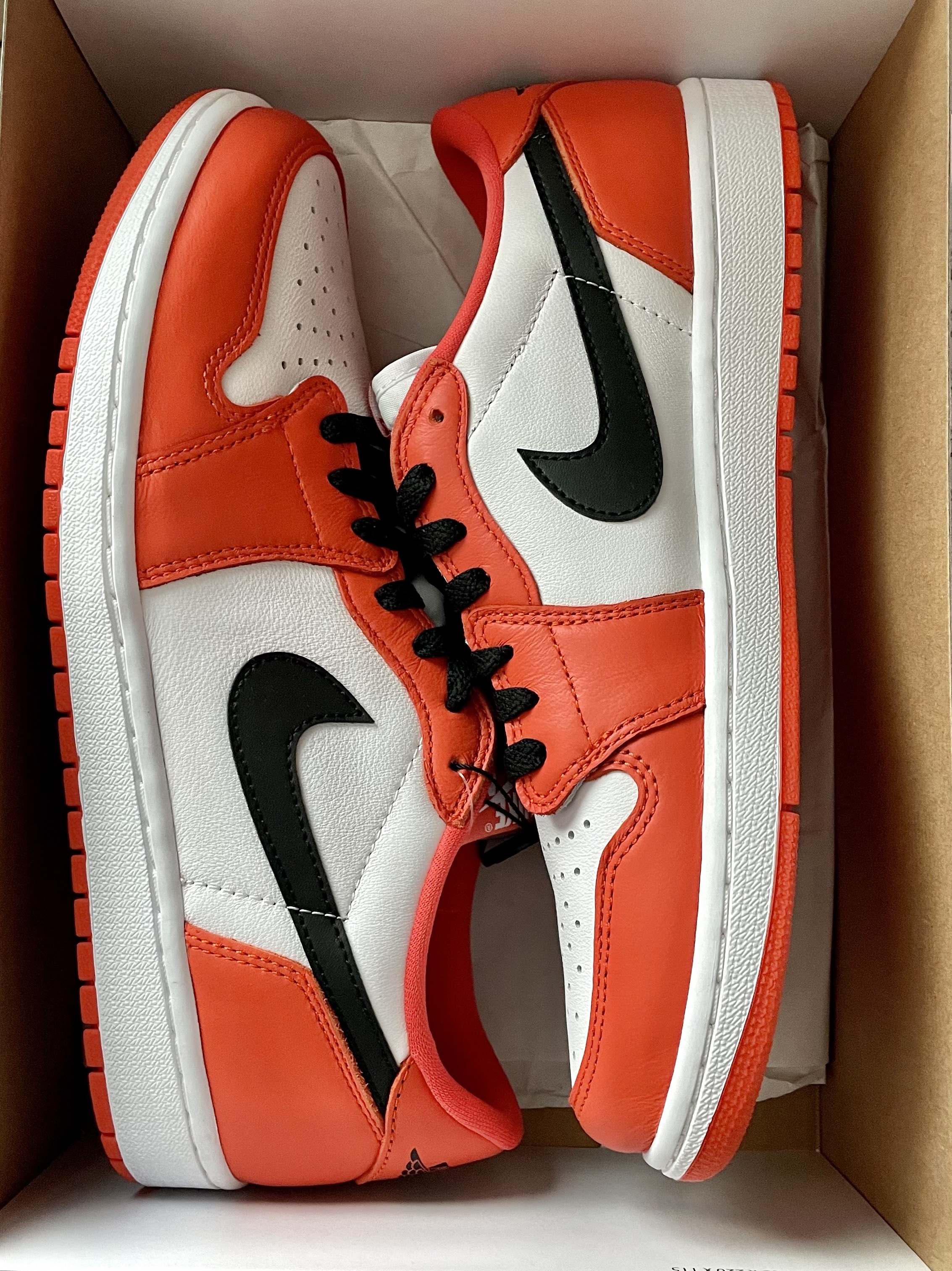 Jordan 1 Low OG Starfish 착용 스타일