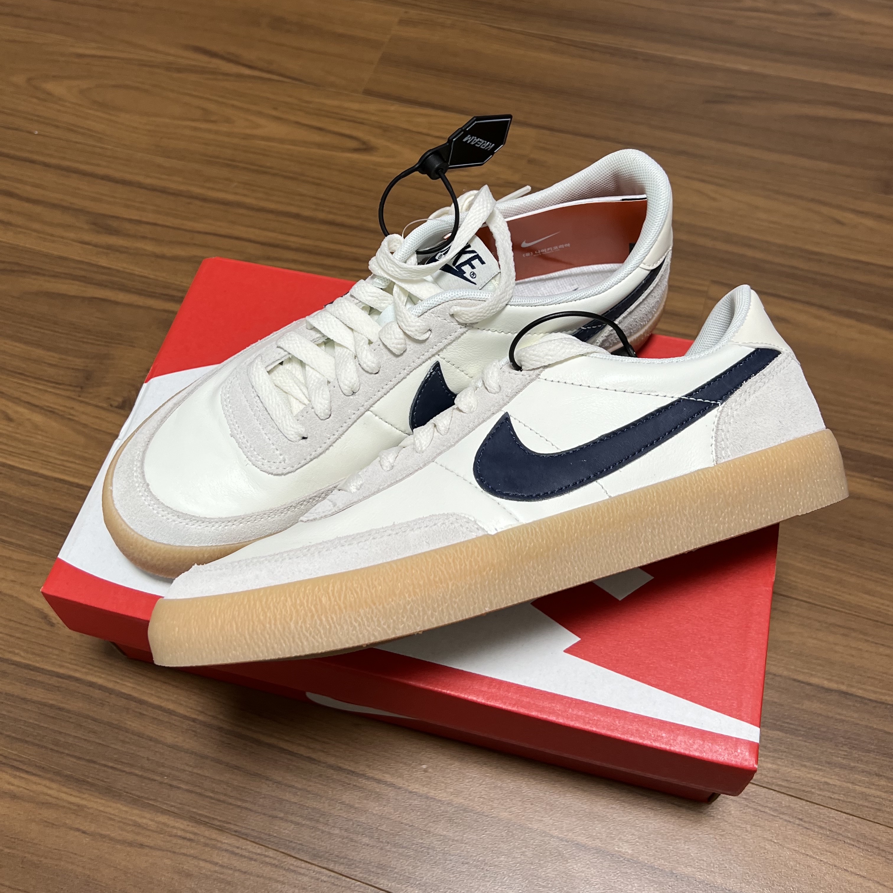 Nike x J.Crew Killshot 2 Sail Midnight Navy 착용 스타일 - 2