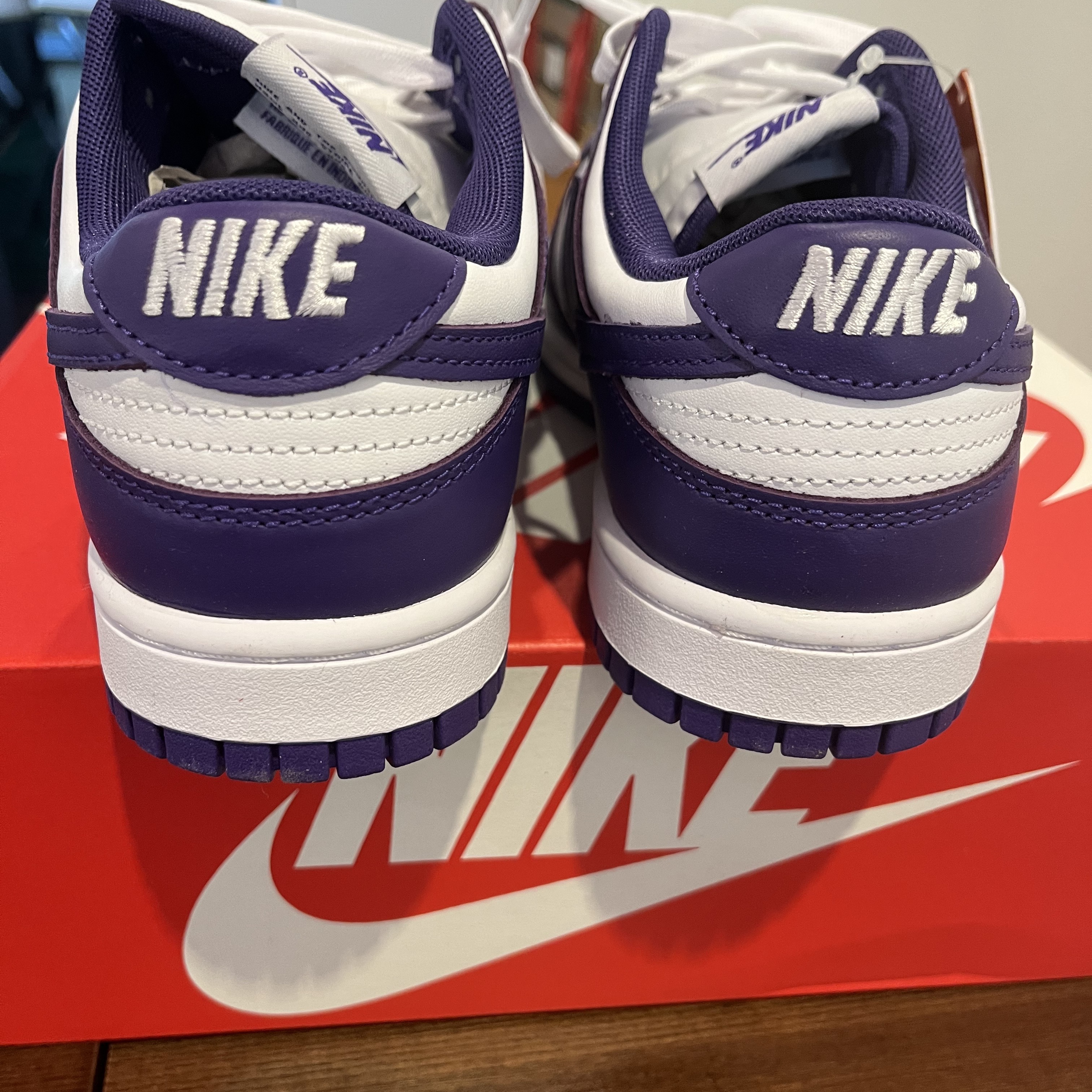 Nike Dunk Low Retro Championship Court Purple 착용 스타일 - 3