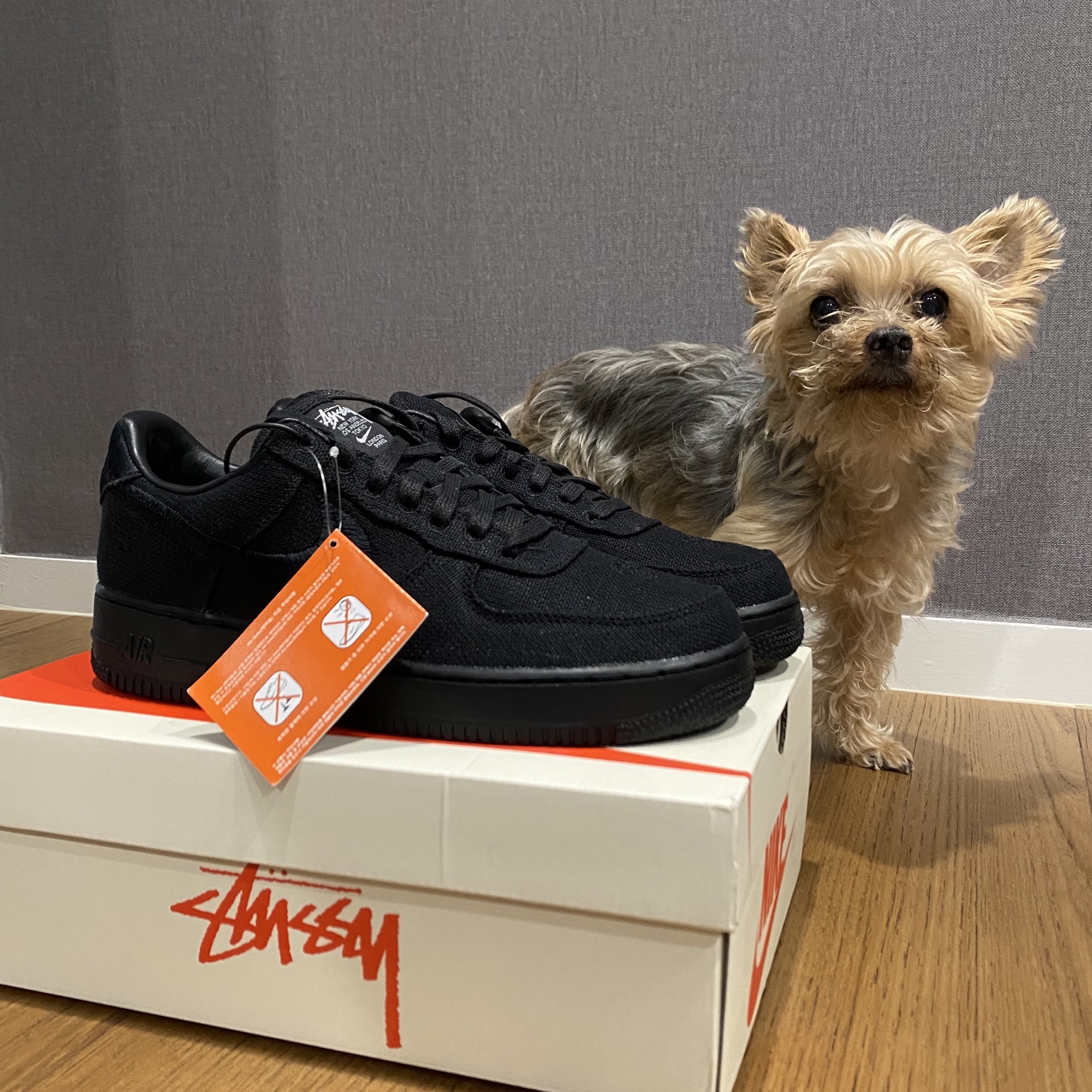 Nike x Stussy Air Force 1 Low Triple Black 착용 스타일