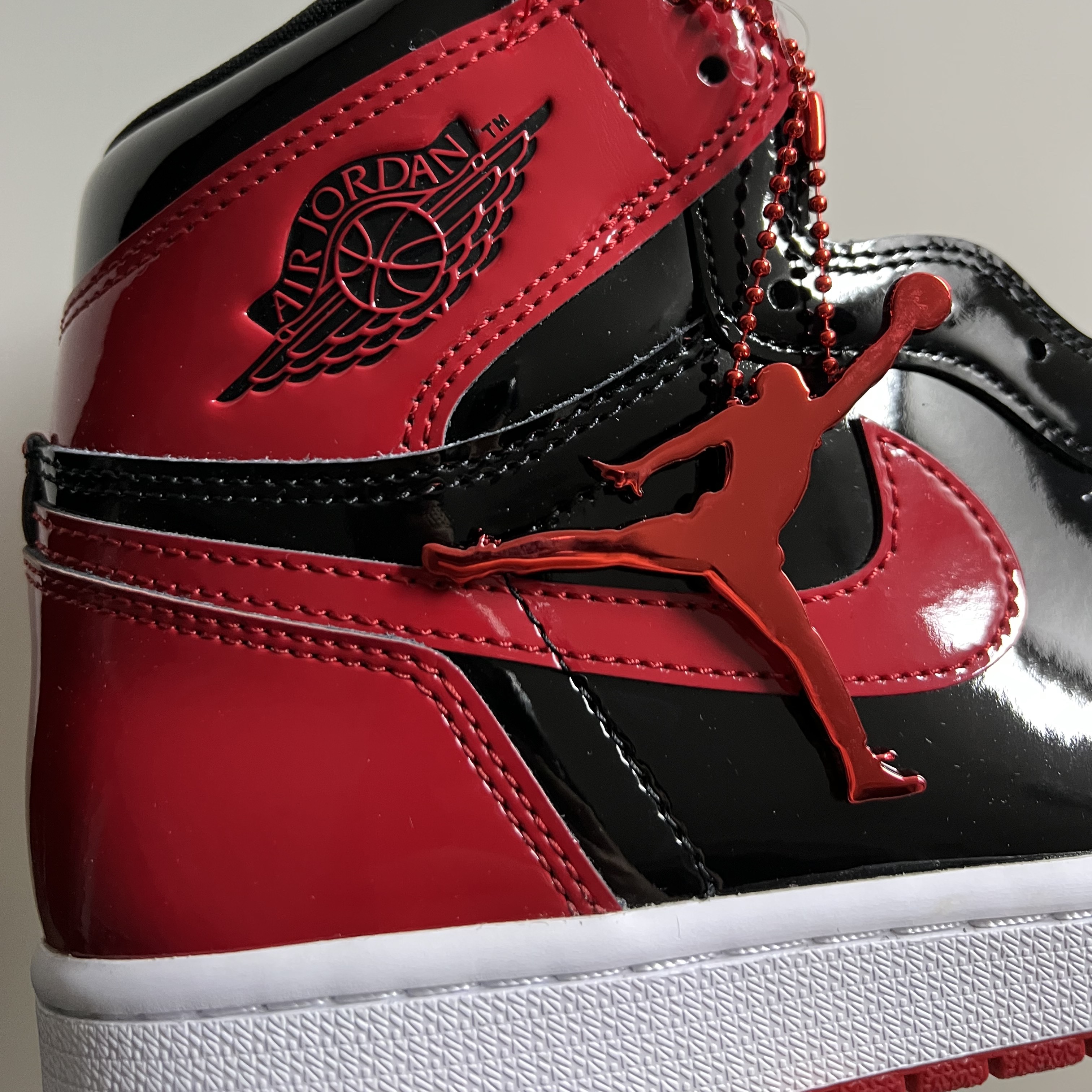 Jordan 1 Retro High OG Patent Bred 착용 스타일