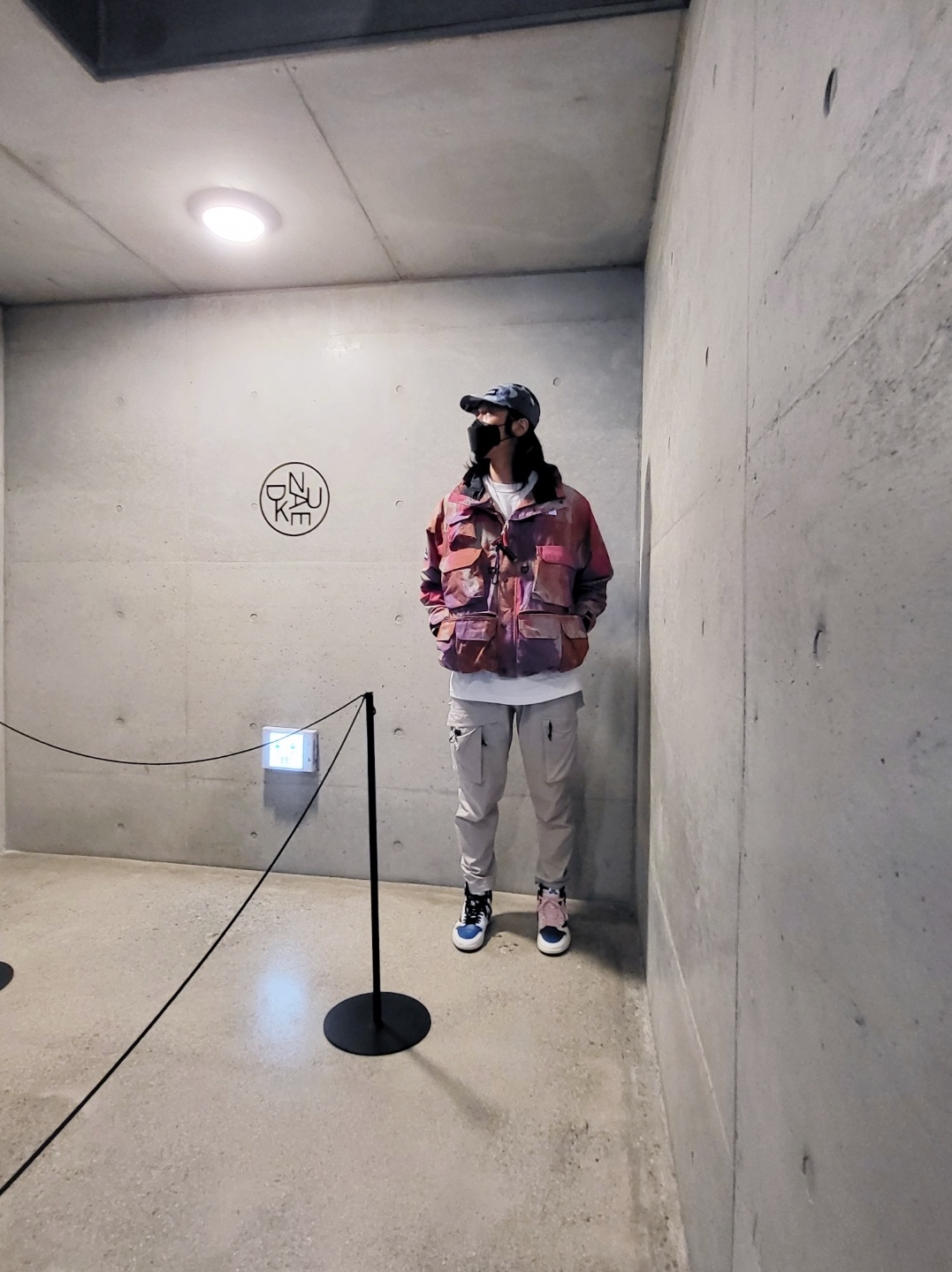 Jordan 1 x Travis Scott x Fragment Retro High OG SP Military Blue, Supreme x The North Face Cargo Jacket Multi-Color - 20SS 착용 스타일 - 2