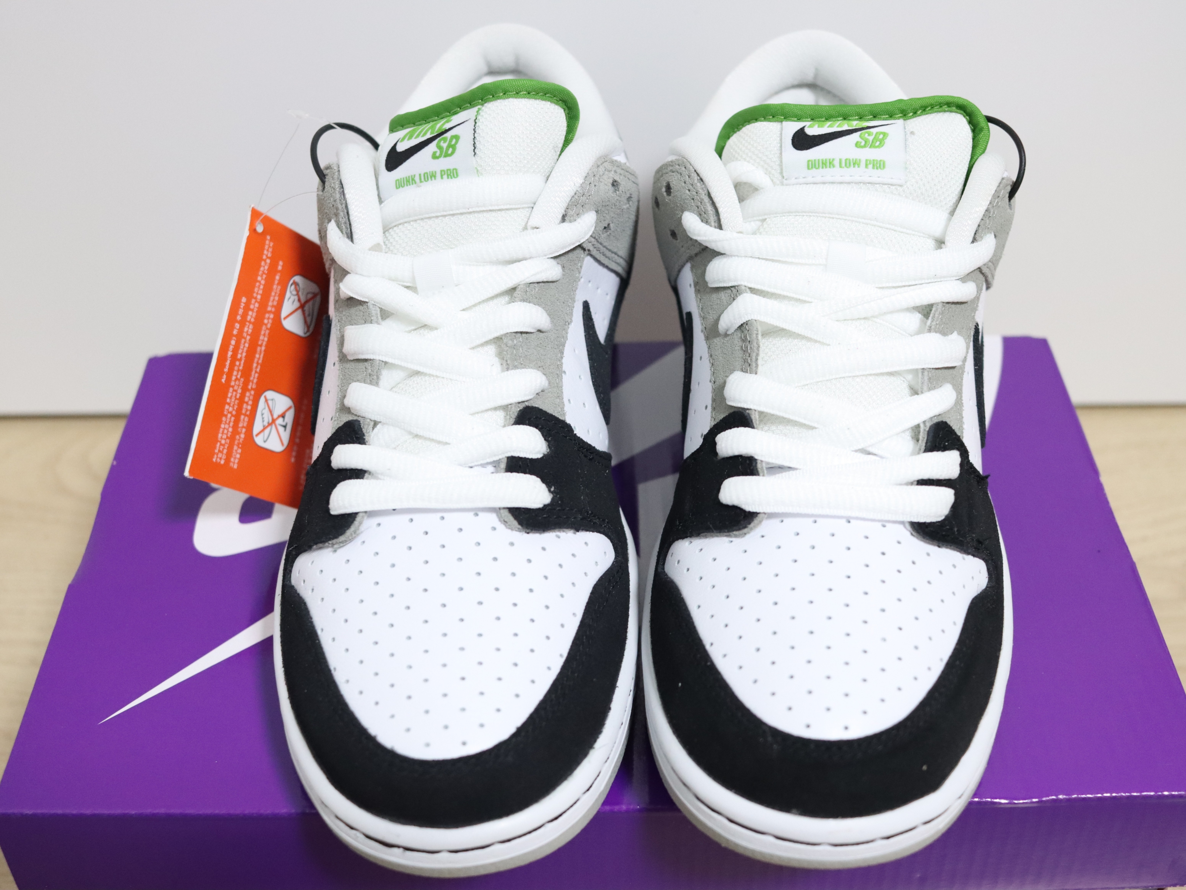 Nike SB Dunk Low Pro Chlorophyll 착용 스타일 - 3