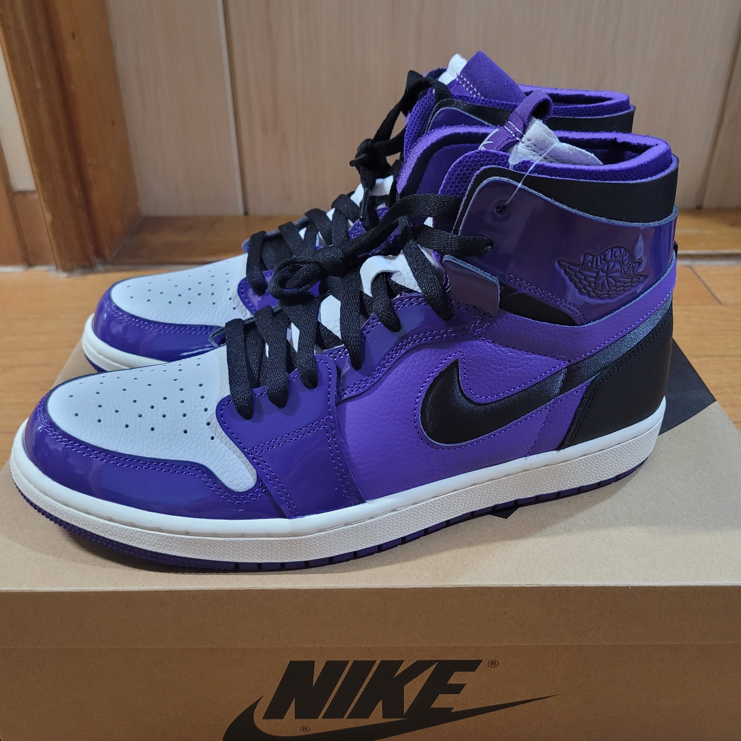 (W) Jordan 1 Zoom Air CMFT Purple Black 착용 스타일 - 1