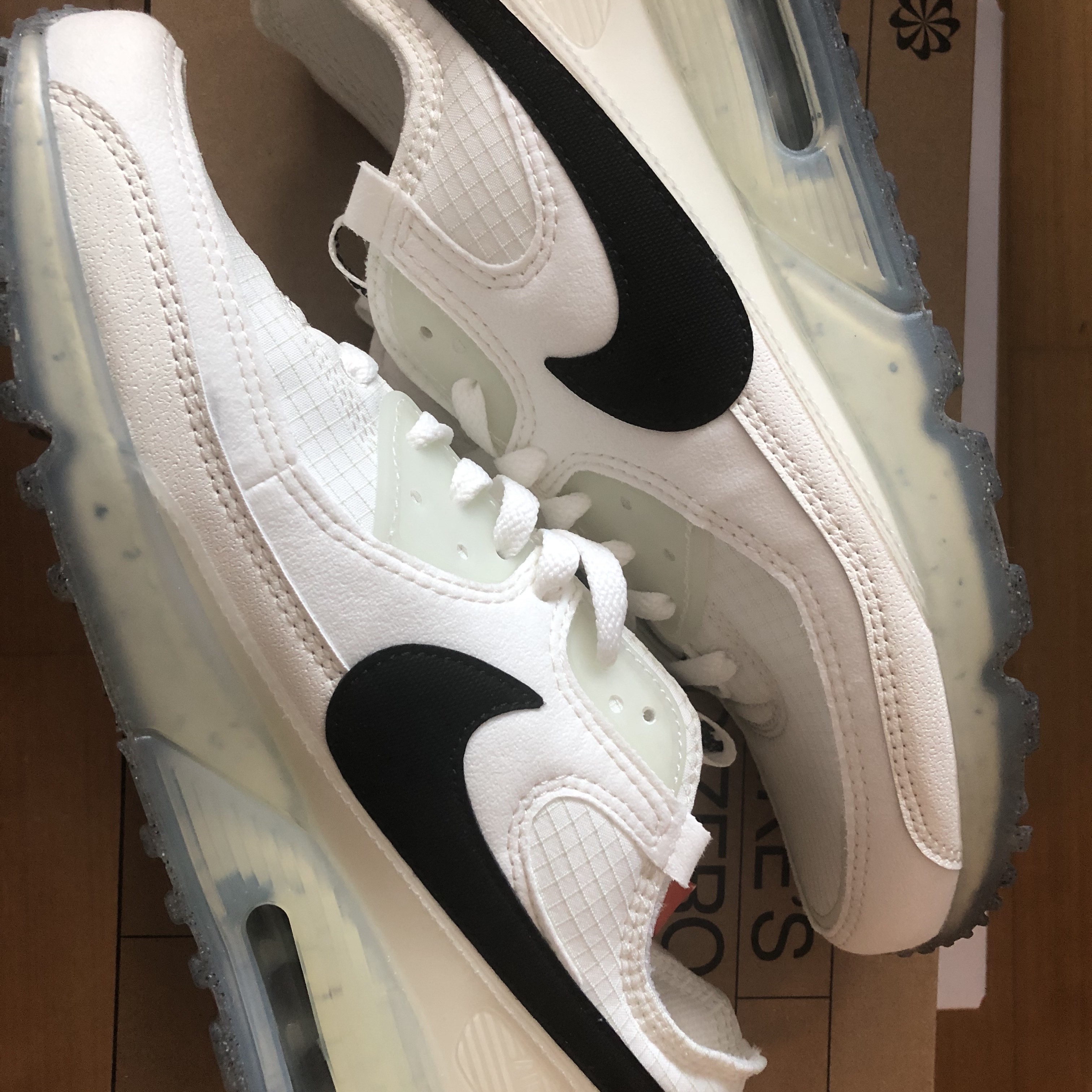 Nike Air Max Terrascape 90 Sail and Sea Glass 착용 스타일 - 2