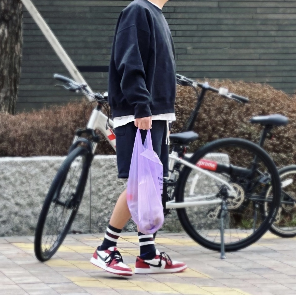Jordan 1 Low Golf Chicago 착용 스타일 - 2