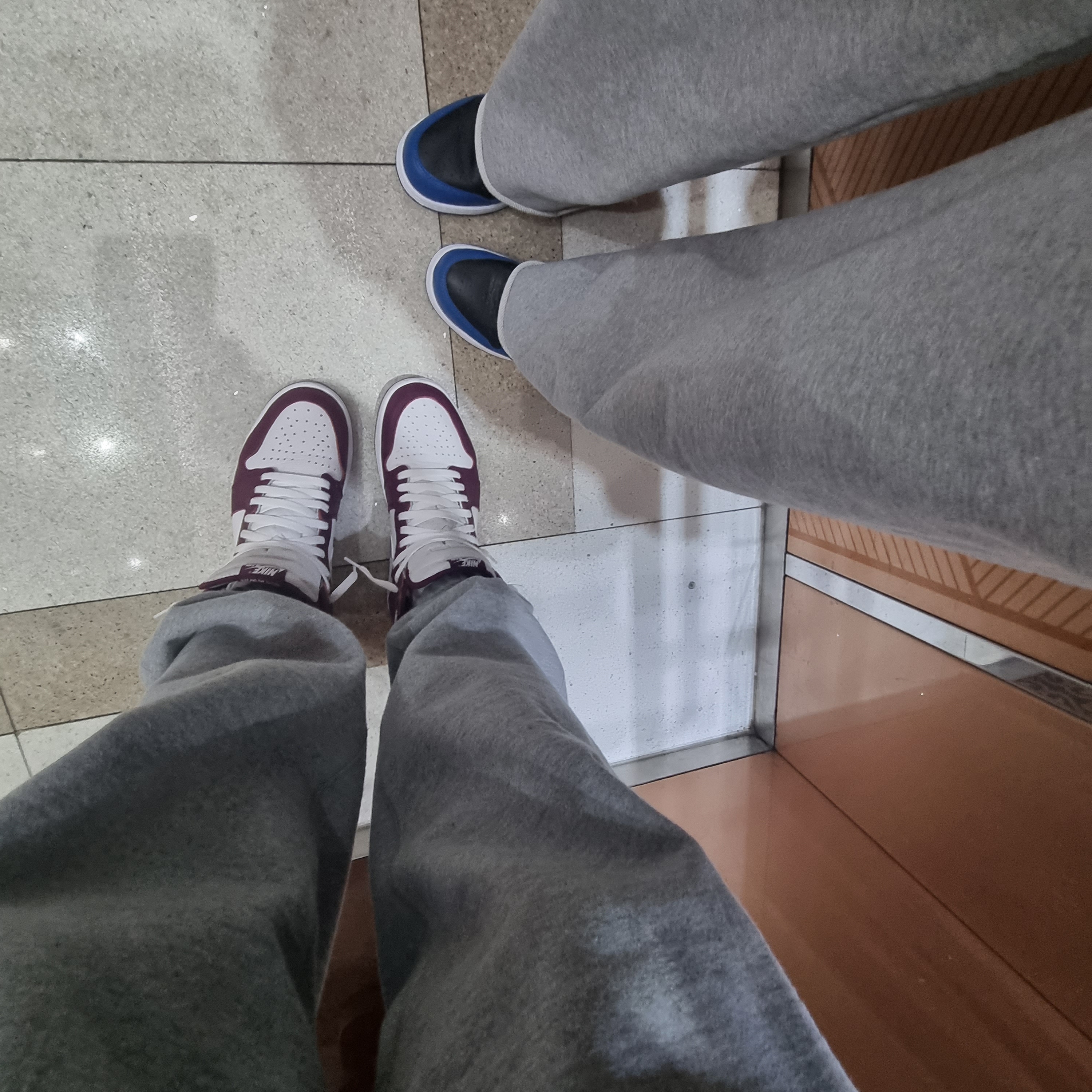 Jordan 1 Retro High OG Dark Marina Blue, Jordan 1 Retro High OG Bordeaux 착용 스타일