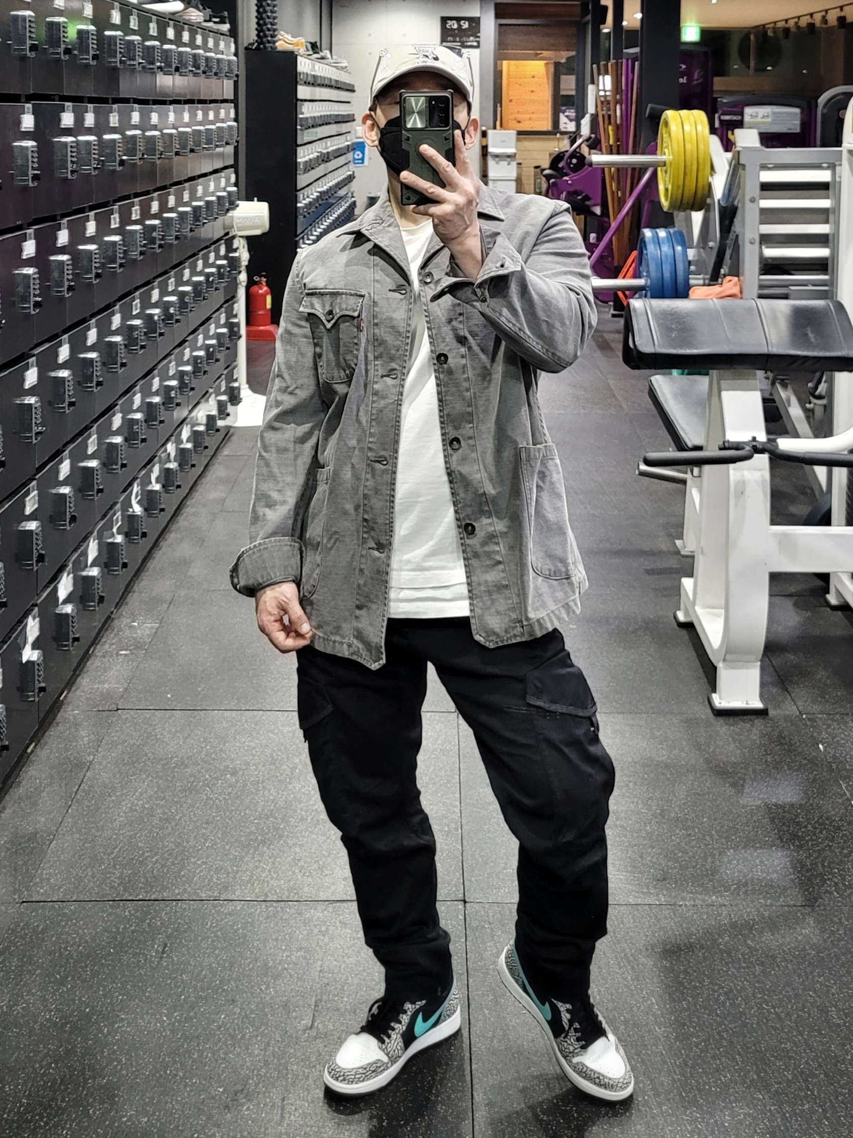 Jordan 1 Retro High Black Elephant Print 착용 스타일