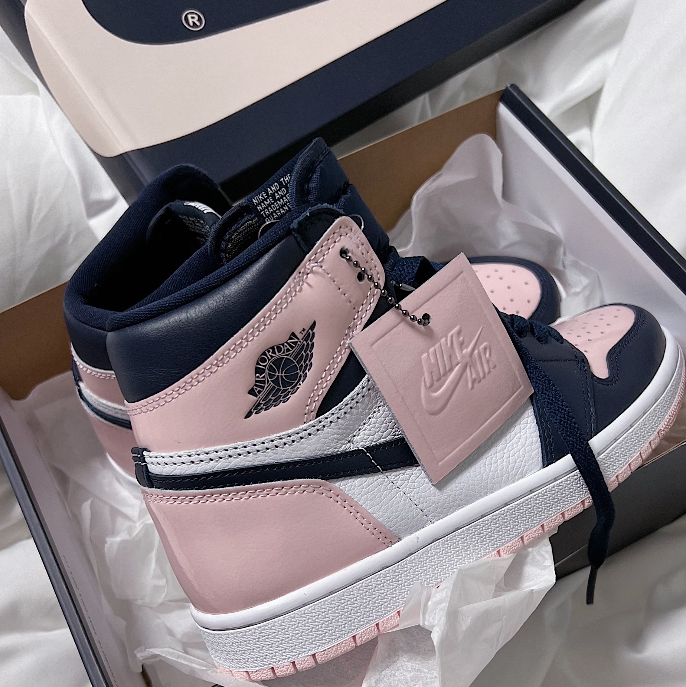 (W) Jordan 1 Retro High OG Atmosphere 착용 스타일