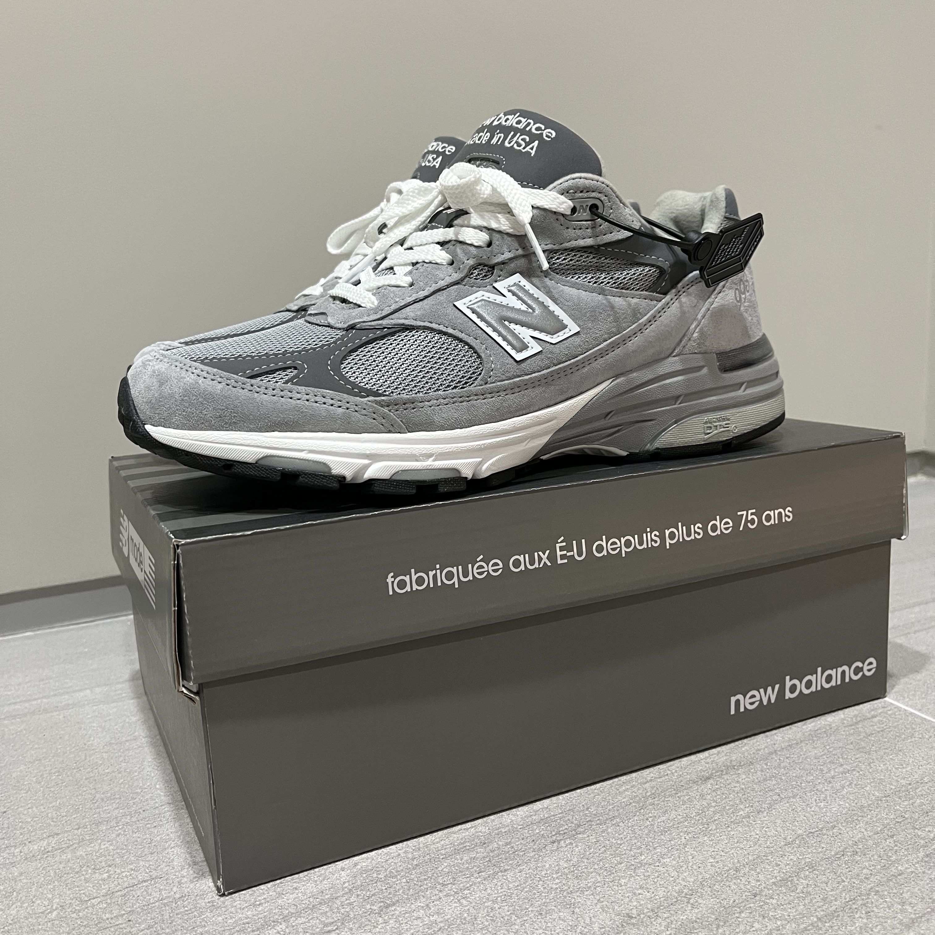 New Balance 993 Made in USA Grey - 2E Wide 착용 스타일