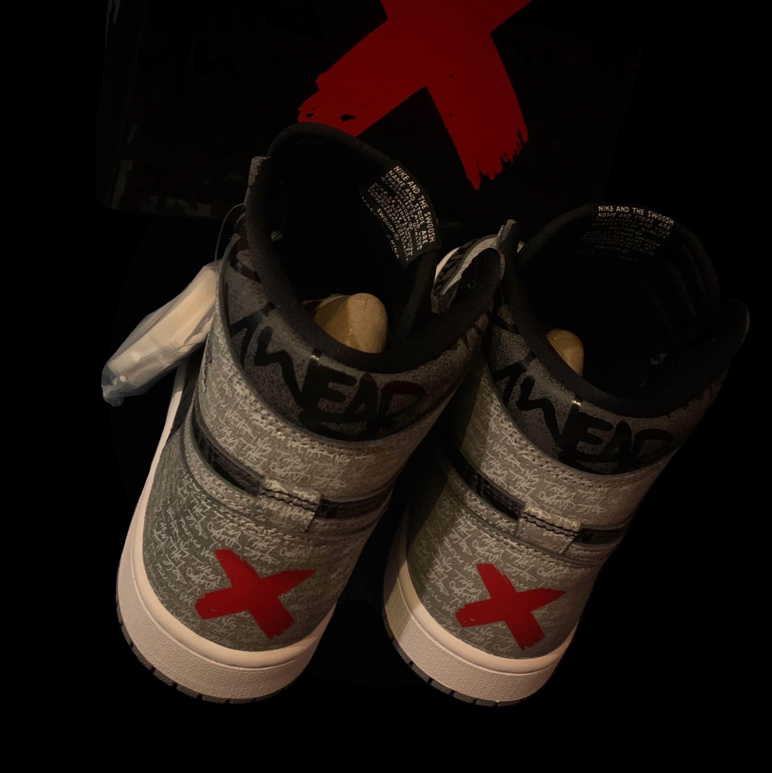 Jordan 1 Retro High OG Rebellionaire 착용 스타일 - 3