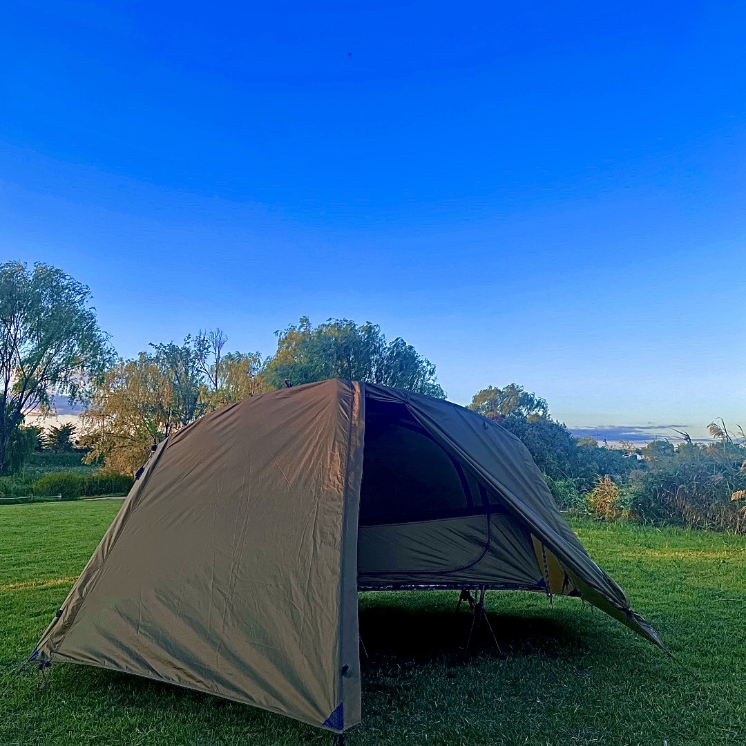 Helinox Tactical Cot Tent Solo Inner Tent Coyote Tan Mesh (With Tactical Cot Tent Solo Fly) 착용 스타일