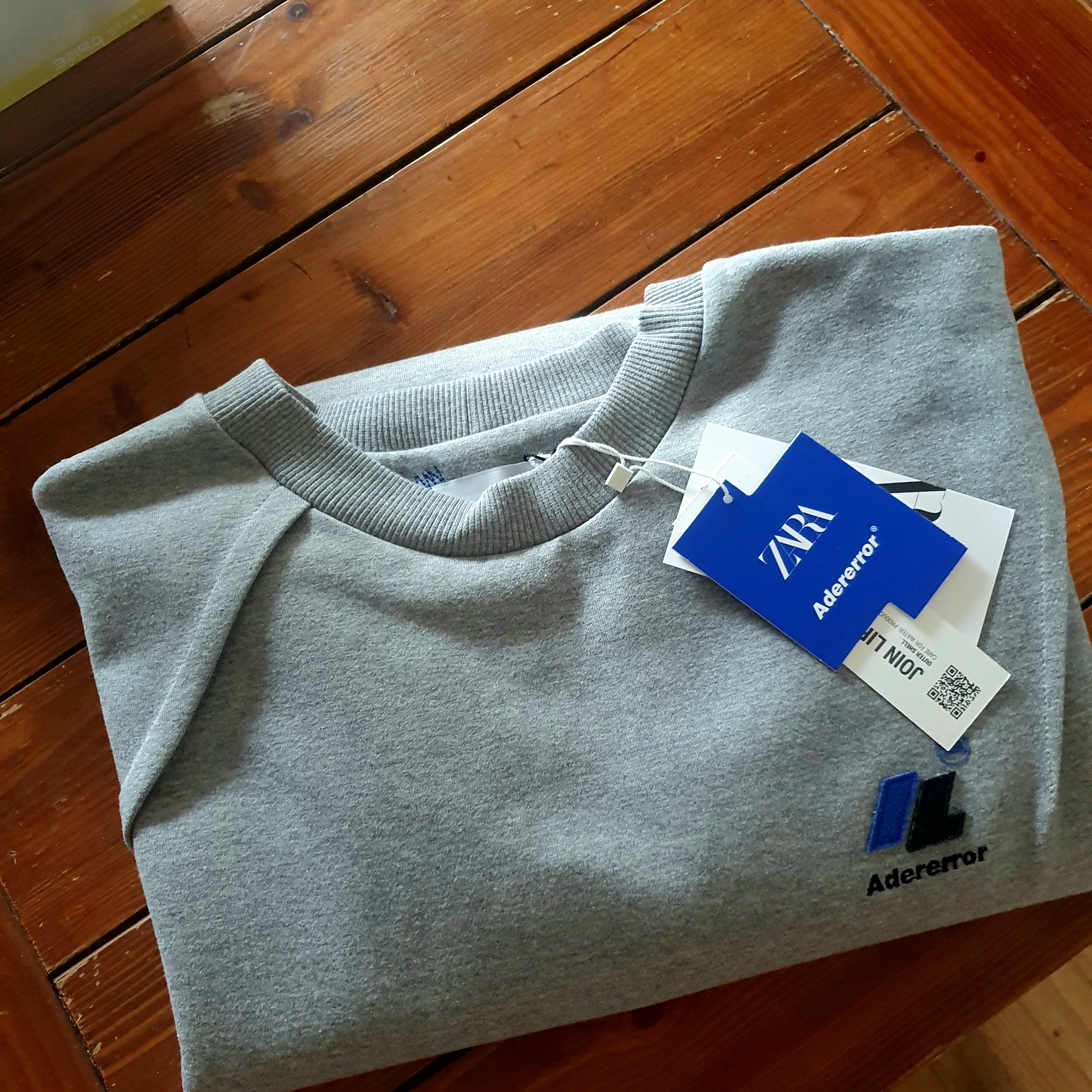 Zara x Ader Error Oversize Sweatshirt Grey 착용 스타일
