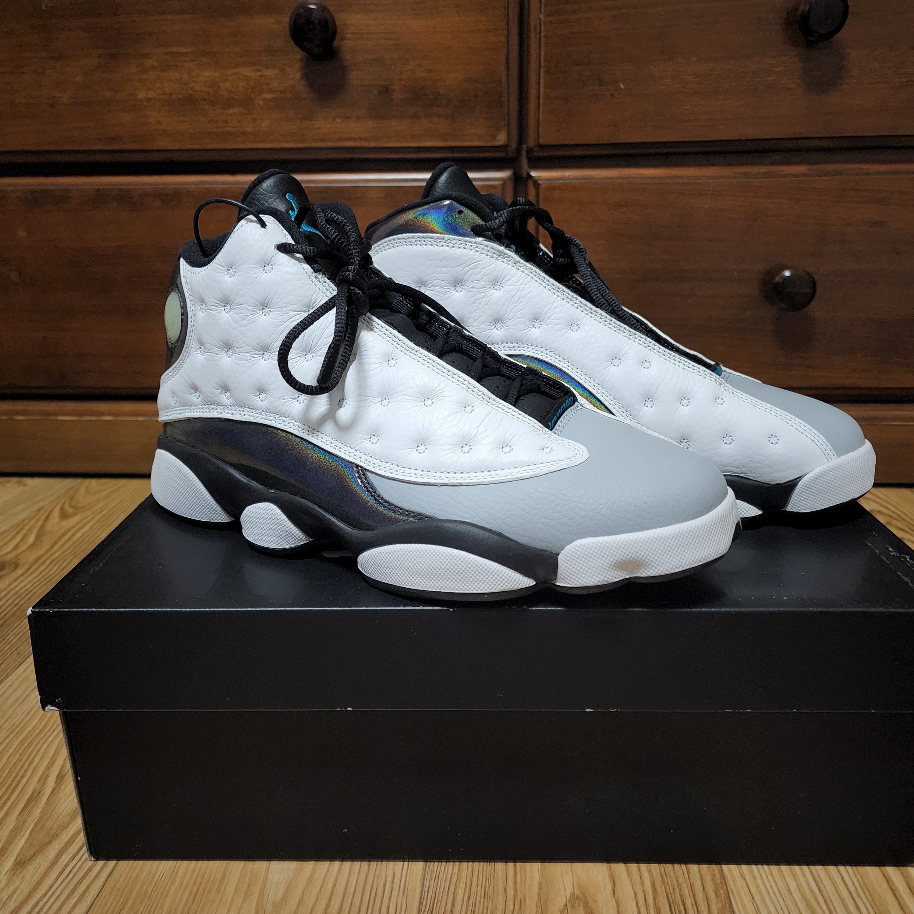 Jordan 13 Retro Barons Hologram 착용 스타일 - 1