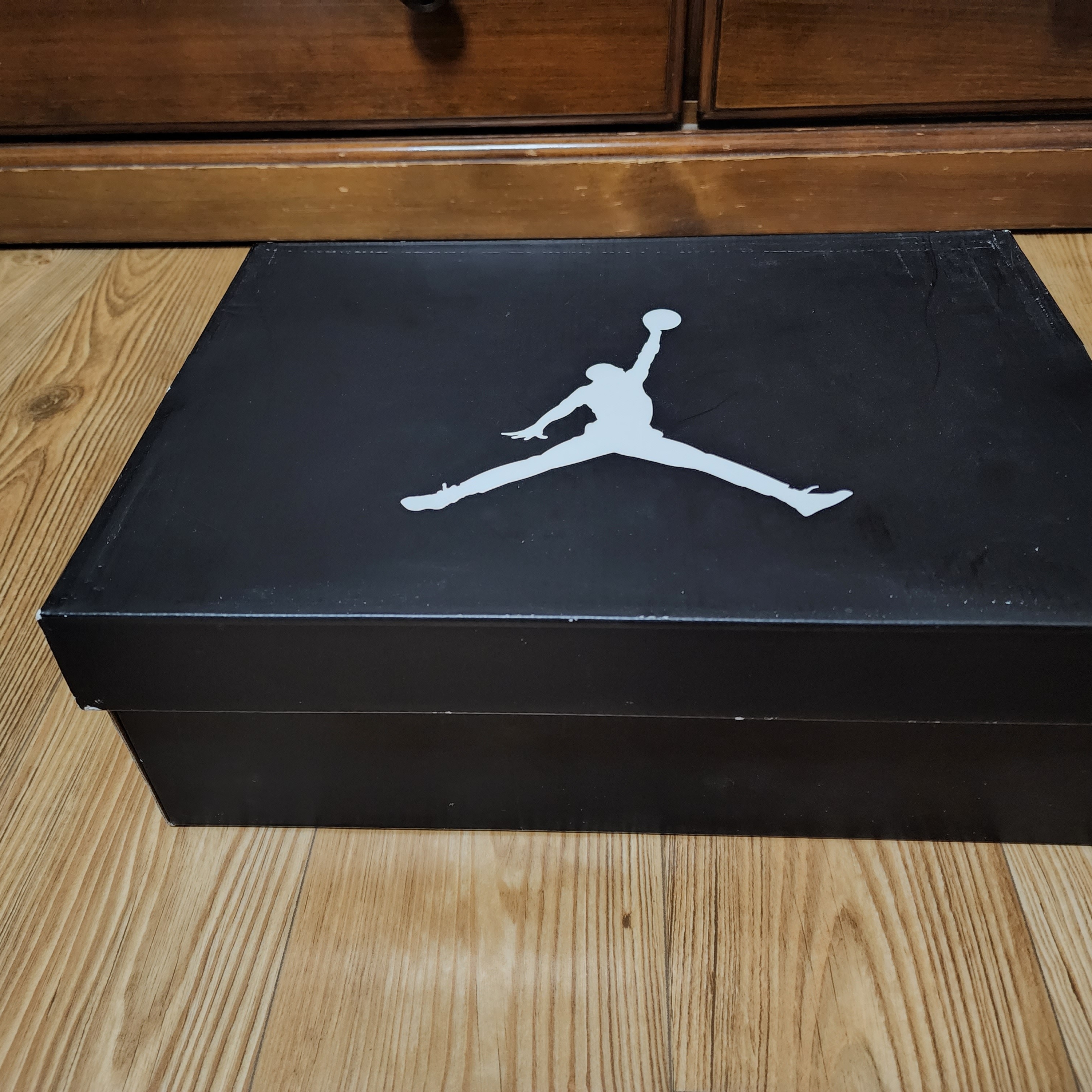 Jordan 13 Retro Barons Hologram 착용 스타일 - 2