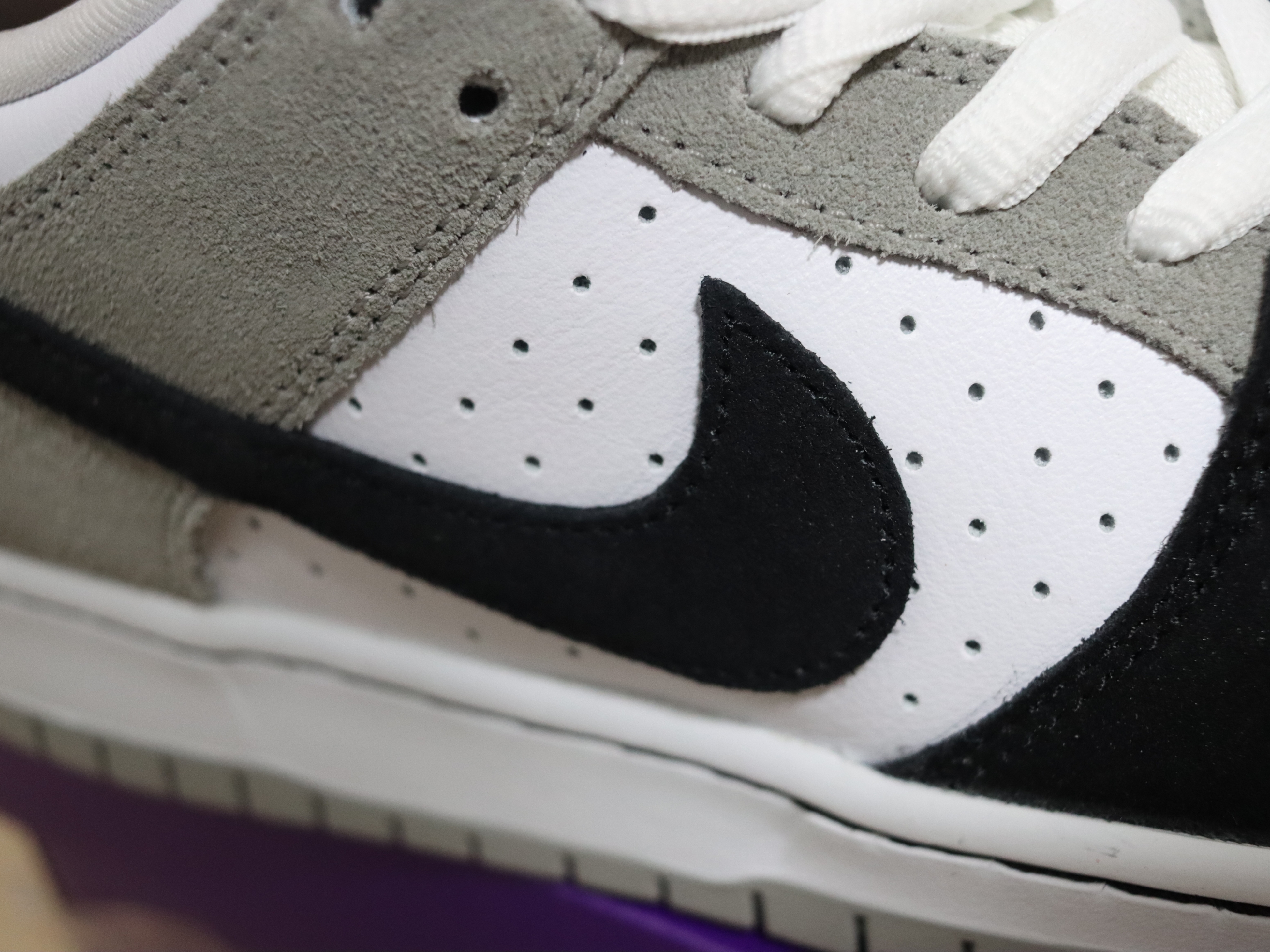 Nike SB Dunk Low Pro Chlorophyll 착용 스타일 - 1