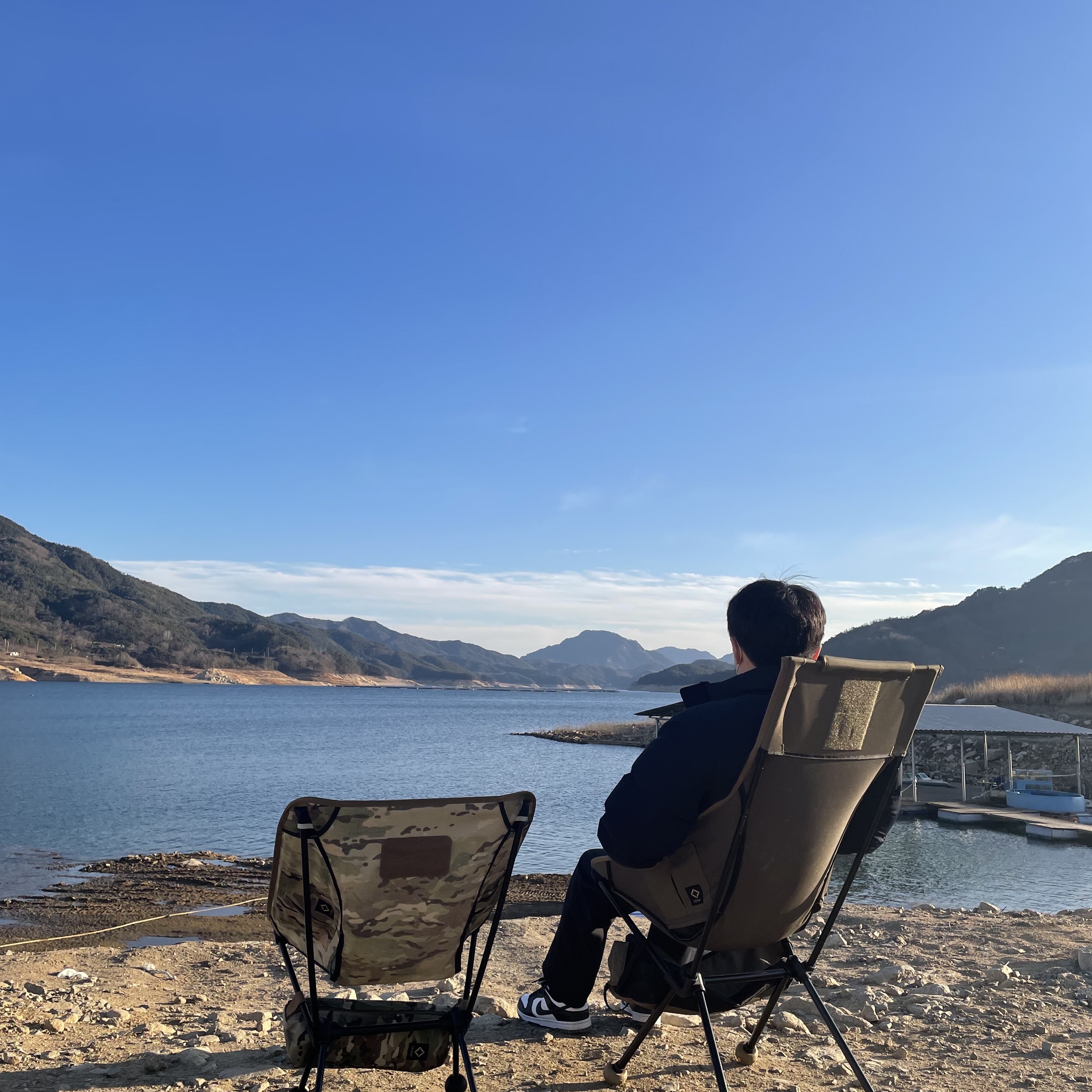 Helinox Tactical Sunset Chair Military Olive, Helinox Tactical Chair Multicam 착용 스타일