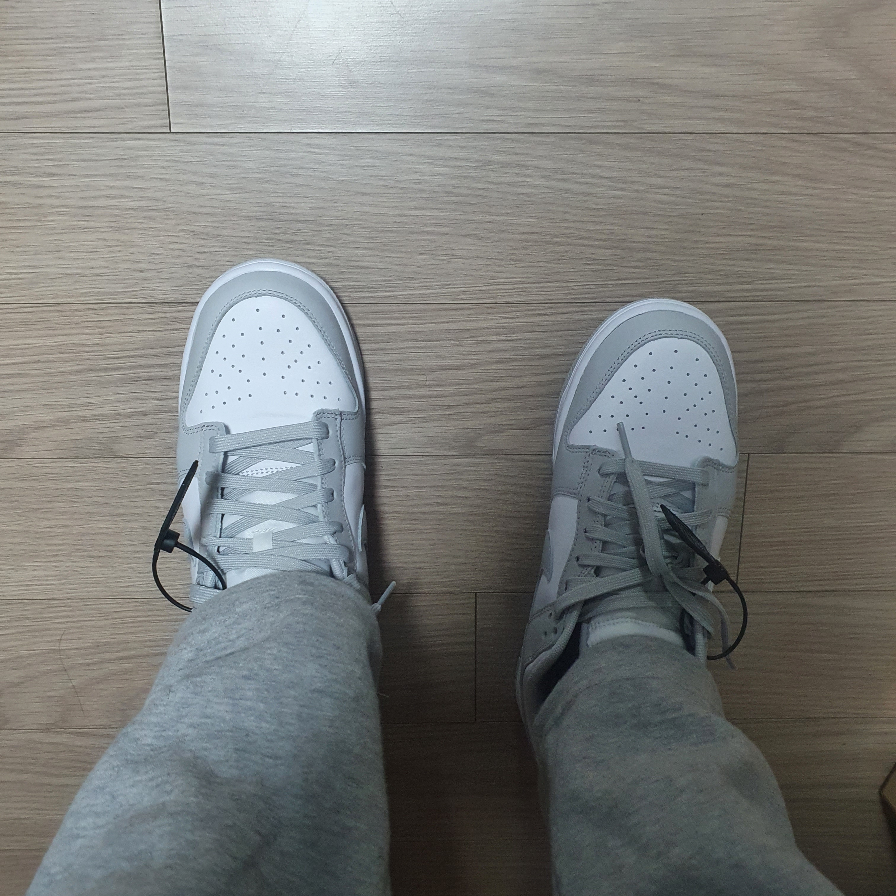 Nike Dunk Low Retro Grey Fog 착용 스타일 - 2