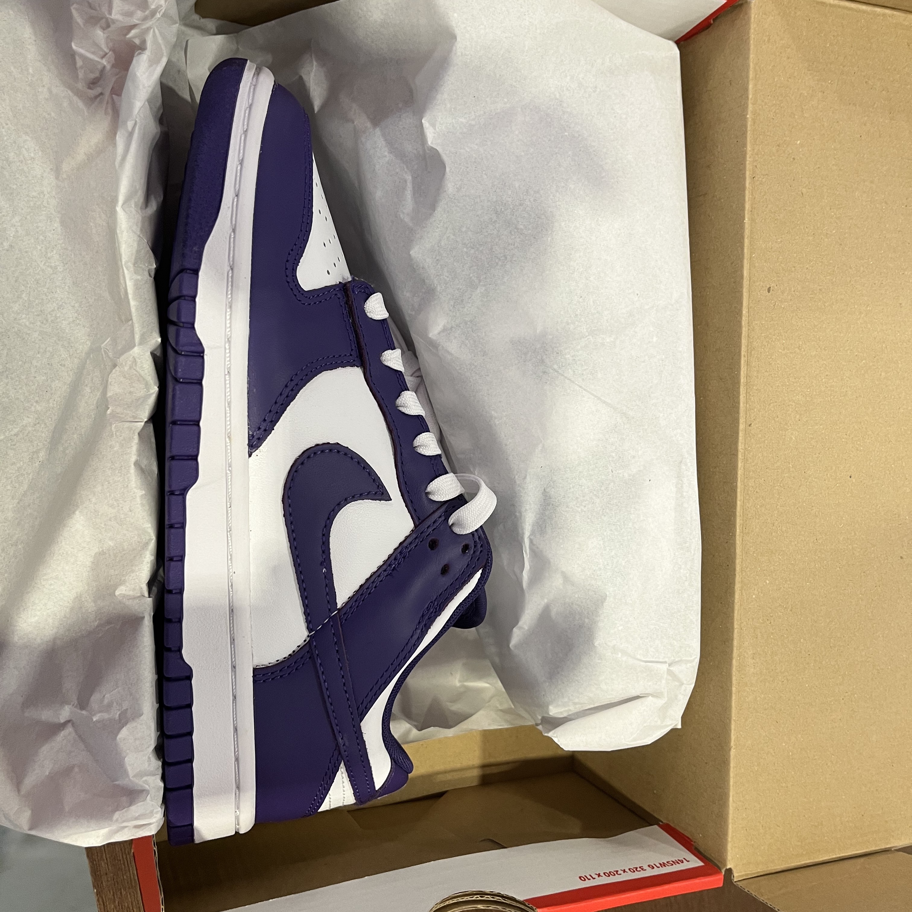 Nike Dunk Low Retro Championship Court Purple 착용 스타일 - 1
