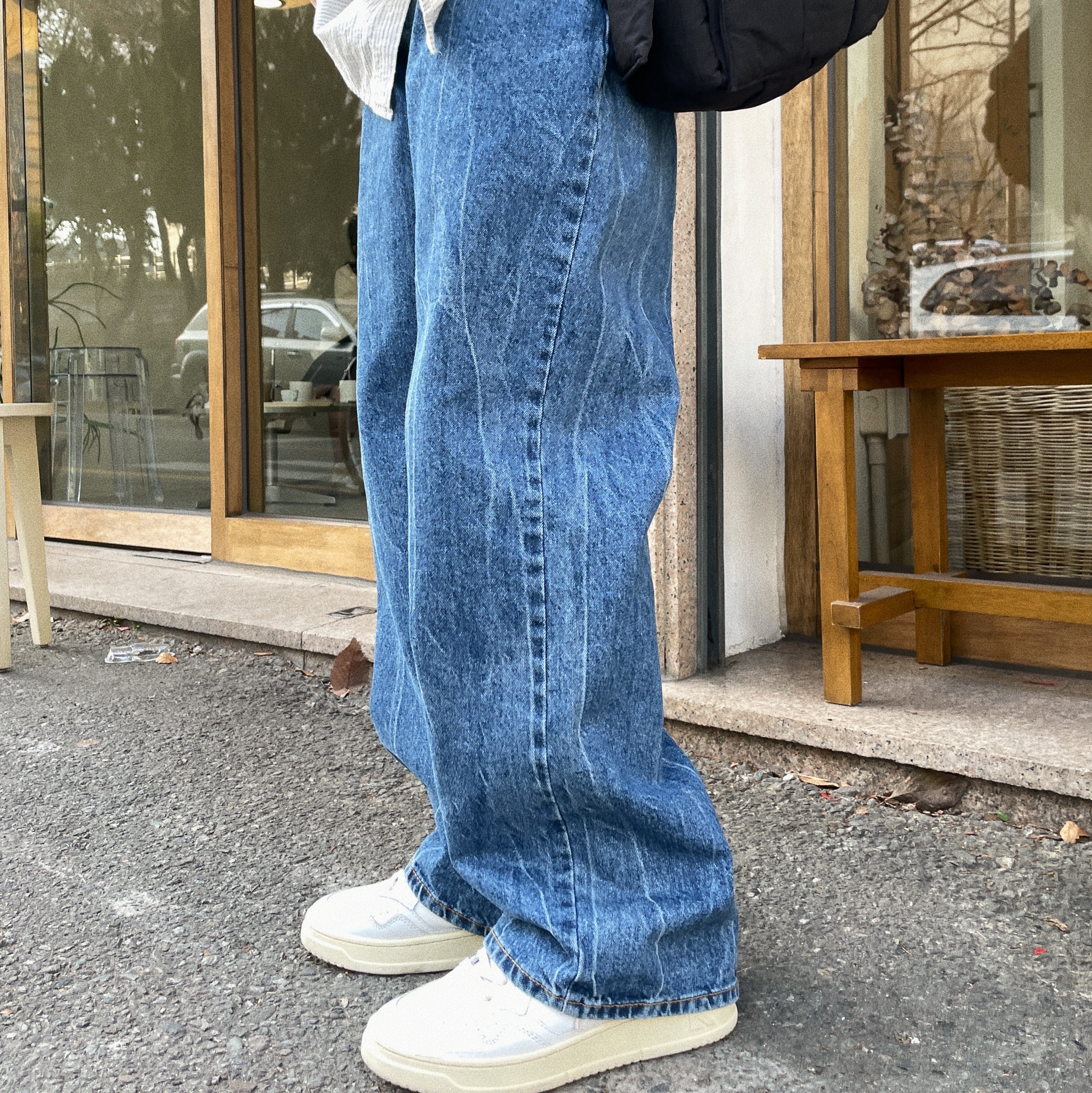 Bottega Veneta Padded Tech Cassette Black, Autry Medalist Low Leather Sneakers White 착용 스타일 - 5