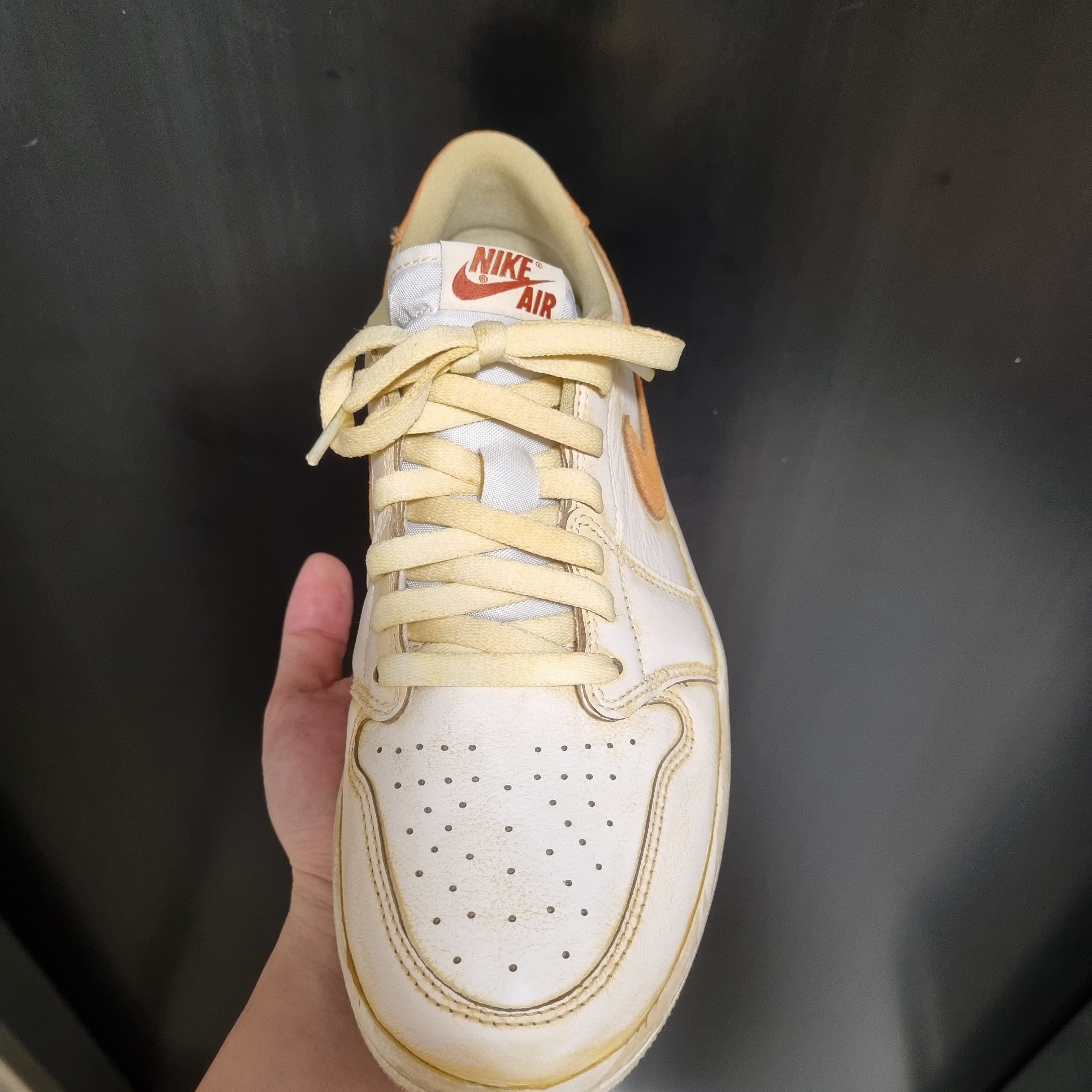 (W) Jordan 1 Low OG Neutral Grey 착용 스타일 - 2