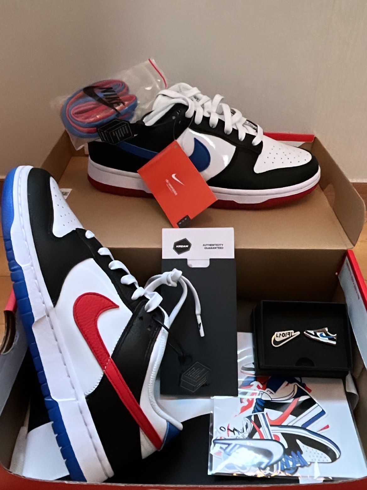 Nike Dunk Low SE Seoul (With Special Gift) 착용 스타일