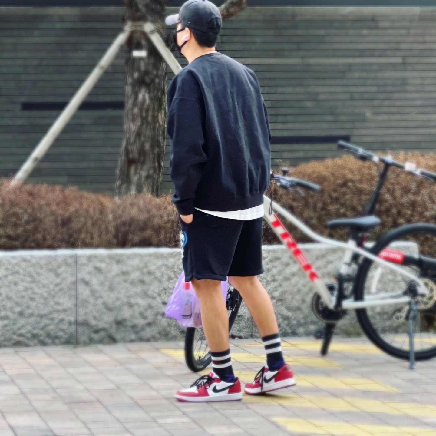 Jordan 1 Low Golf Chicago 착용 스타일 - 1