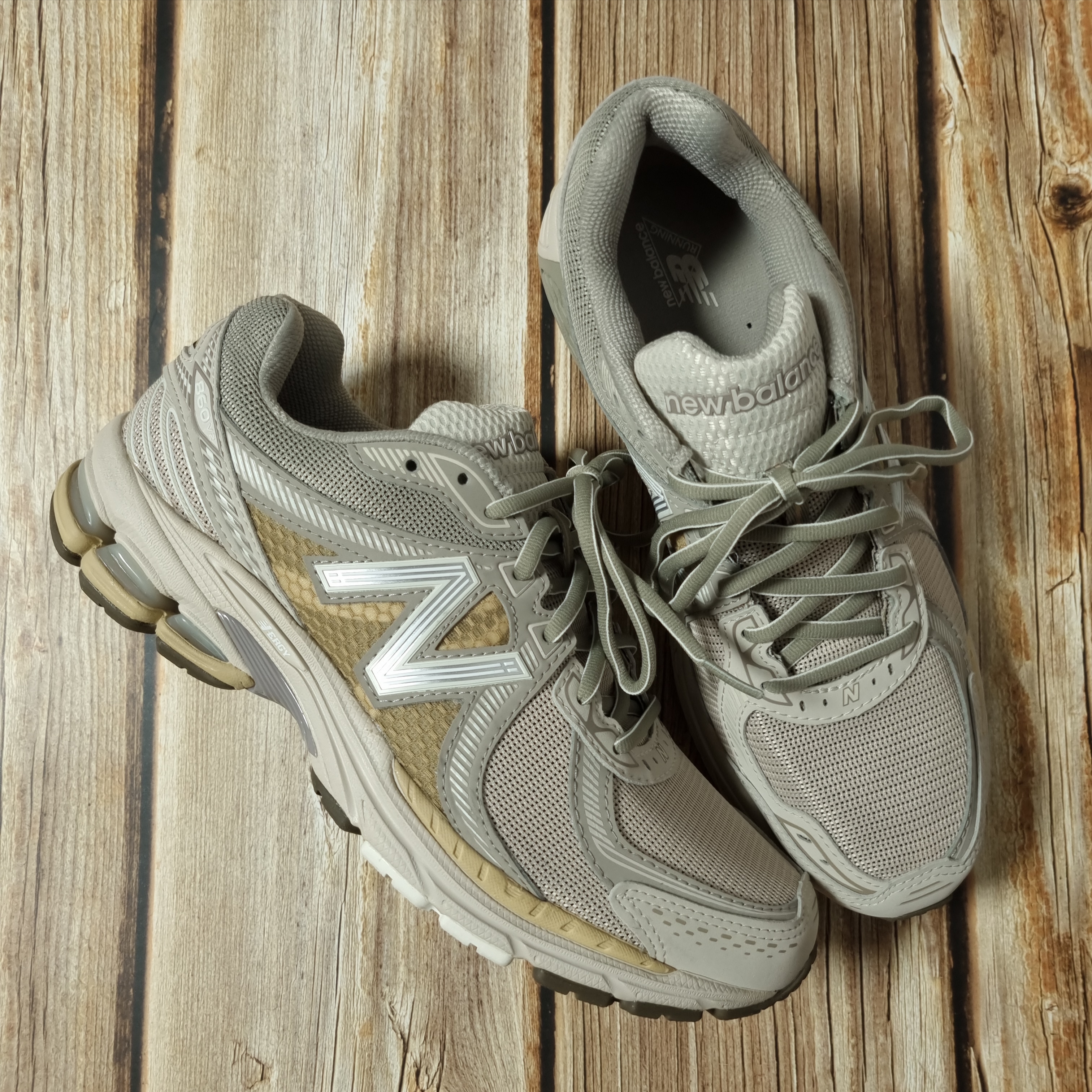 New Balance 860v2 Mars 착용 스타일