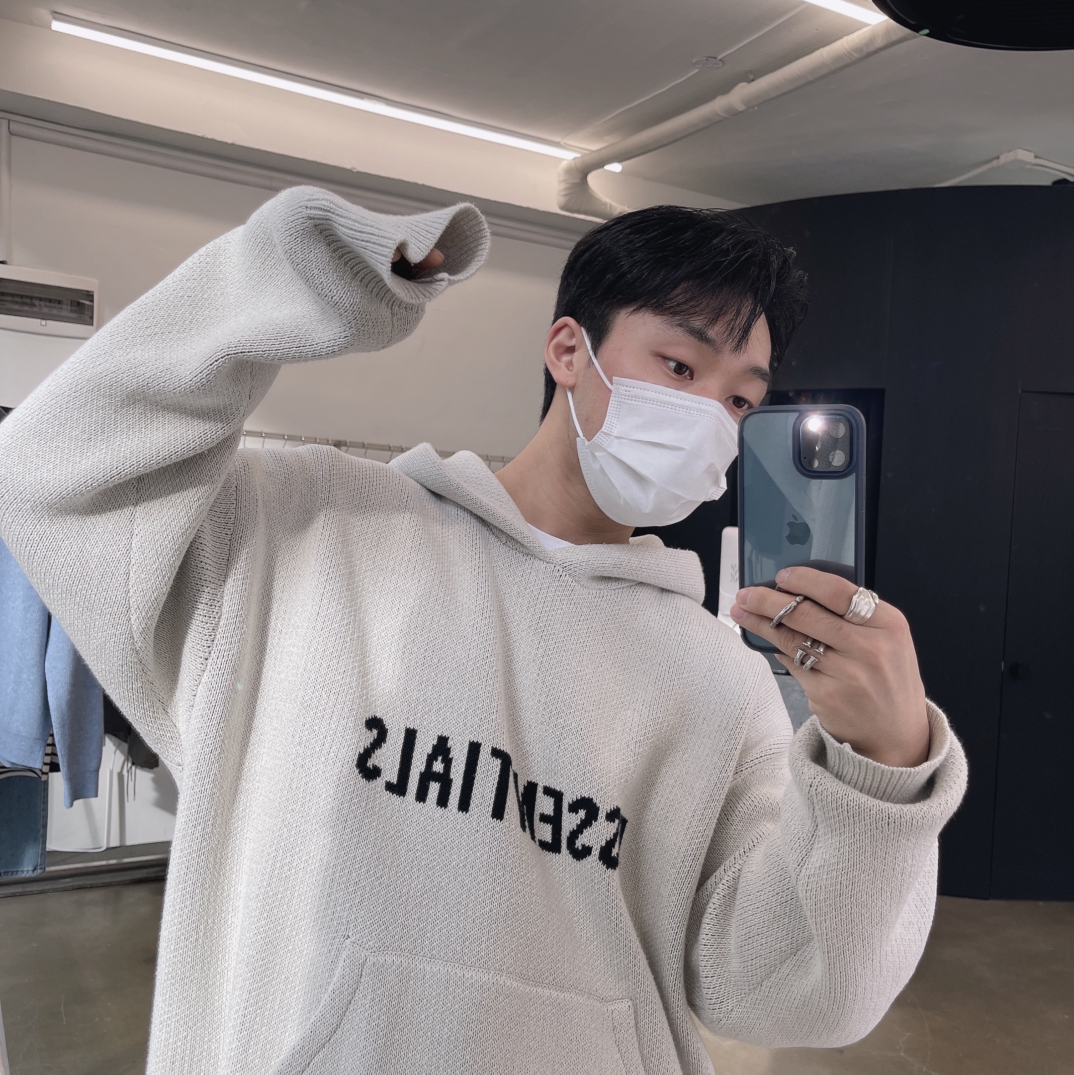 Essentials Knit Pullover Hoodie Oatmeal - 21SS 착용 스타일