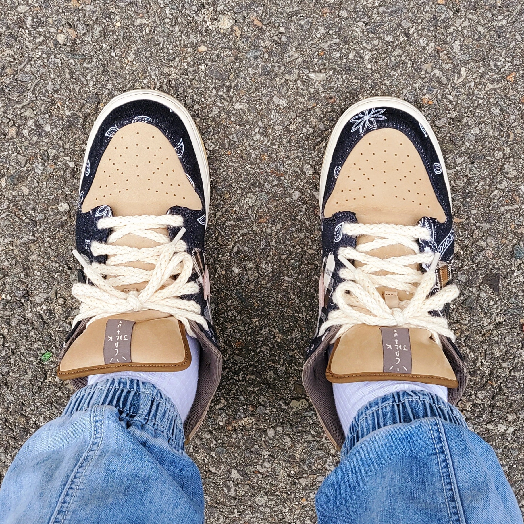 Nike x Travis Scott SB Dunk Low 착용 스타일 - 5