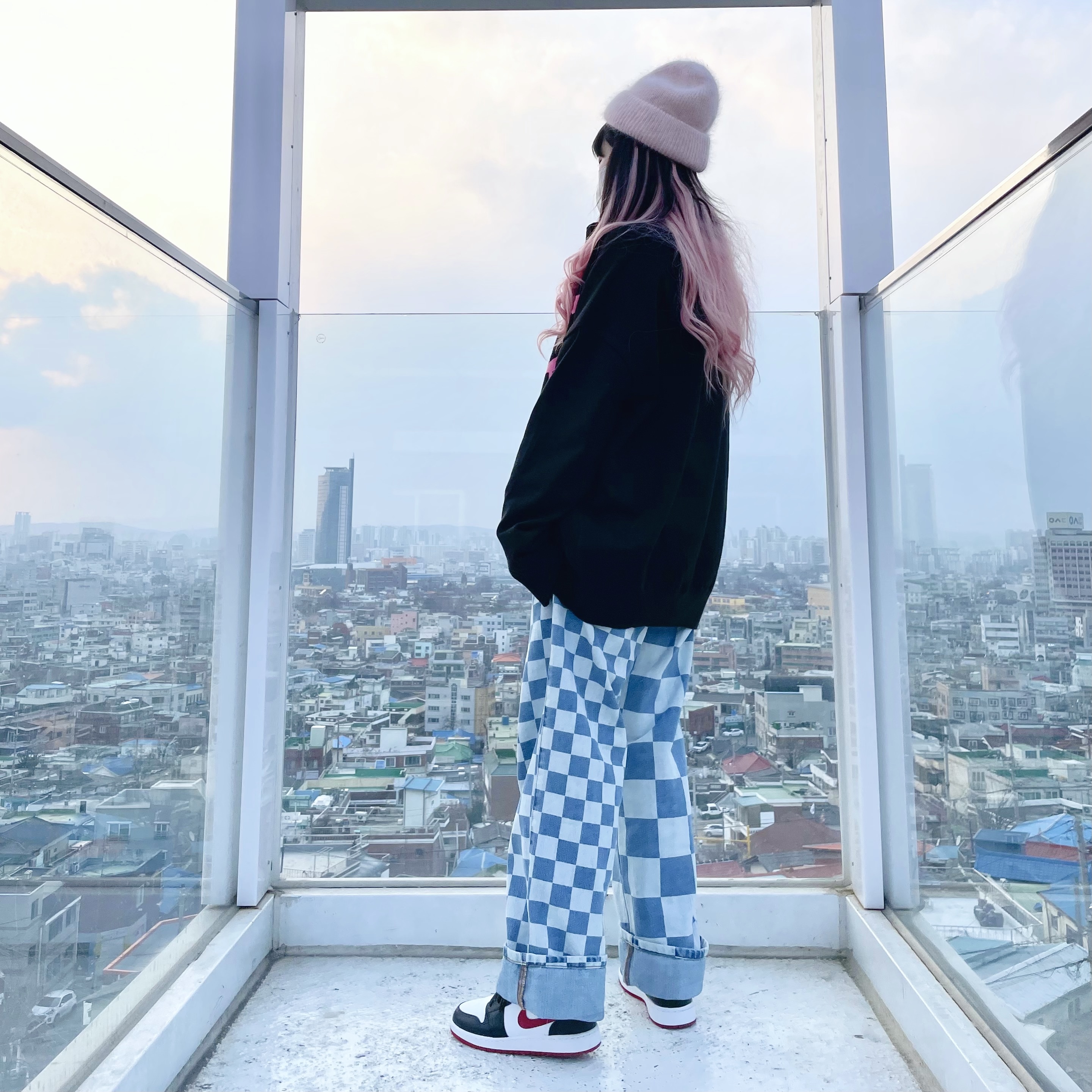 (GS) Jordan 1 Mid Gym Red Black White 착용 스타일 - 1