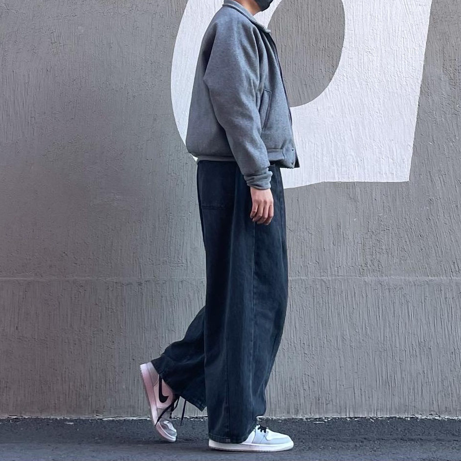 Jordan 1 Mid Light Smoke Grey 착용 스타일