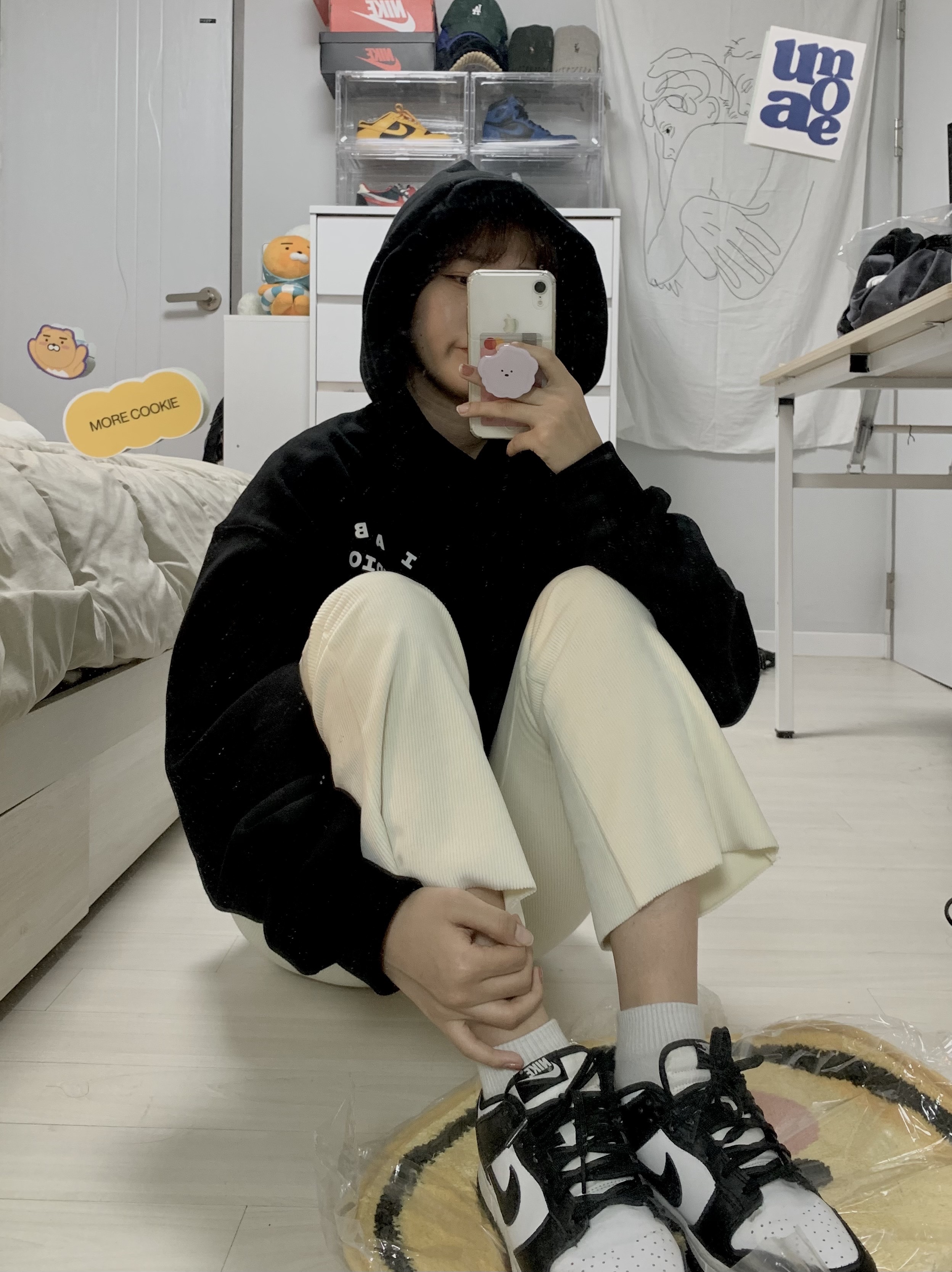 IAB Studio Hoodie Black White, Nike Dunk Low Retro Black 착용 스타일