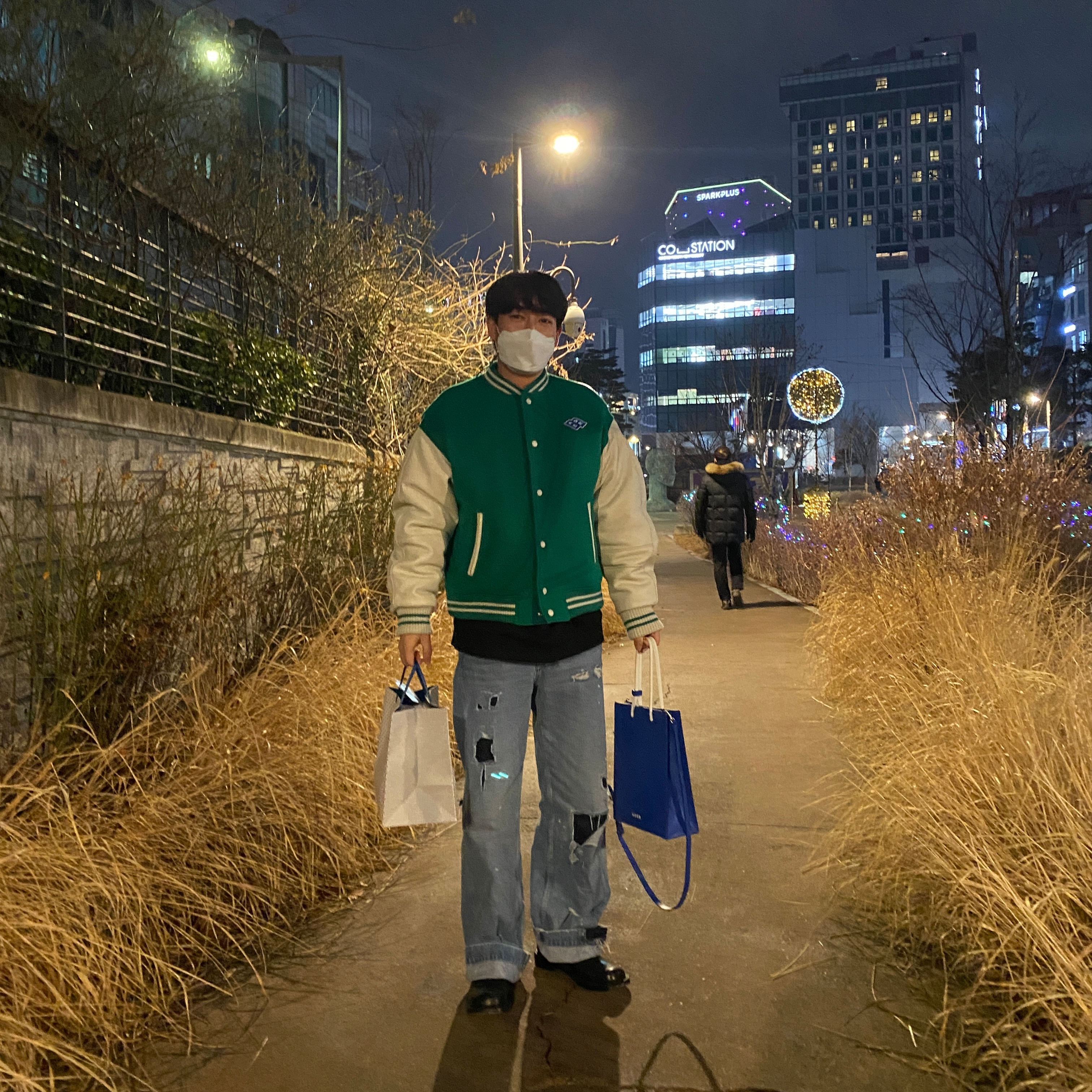 Ader Error Blue Bag Blue, Zara x Ader Error Patchwork Jeans Blue 착용 스타일
