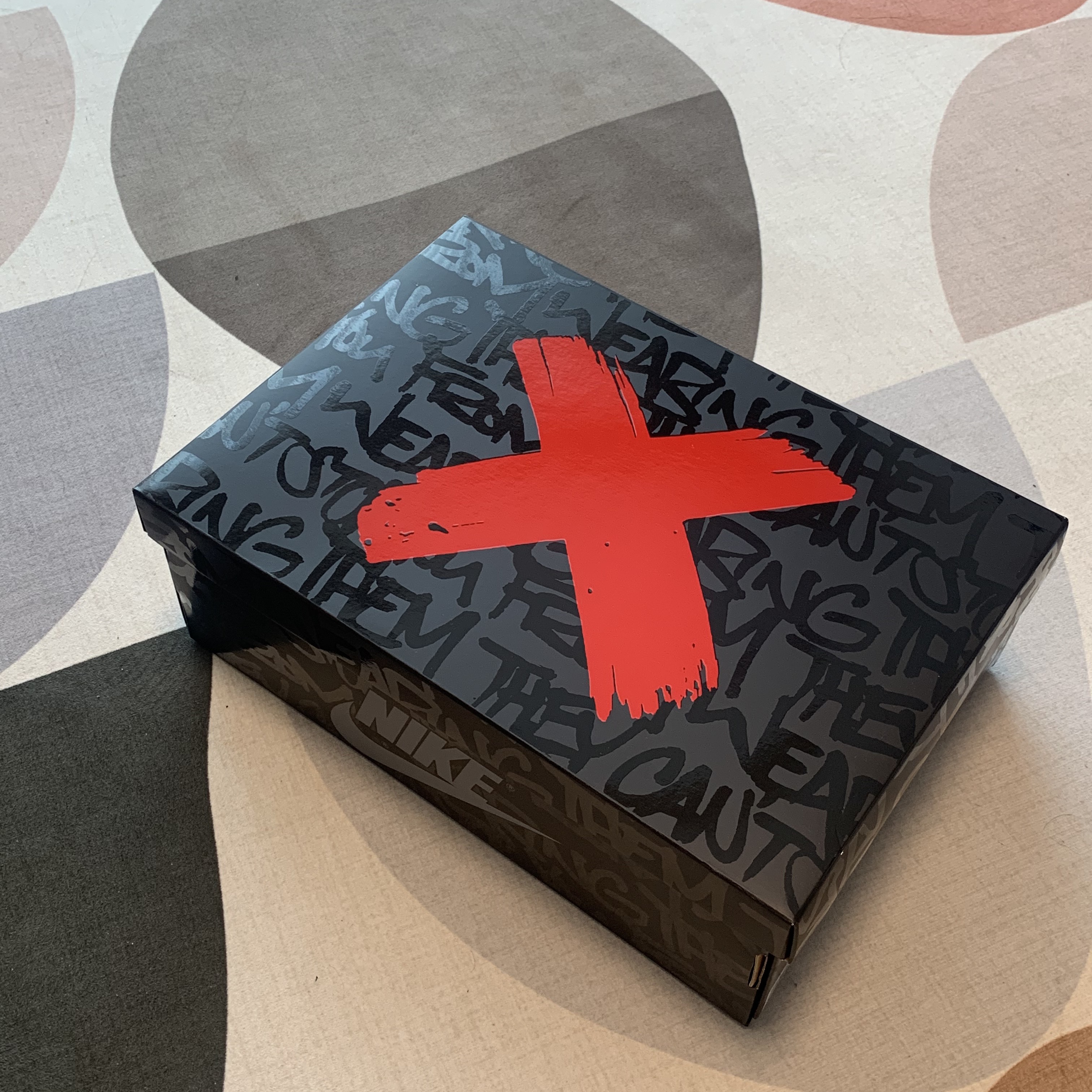 Jordan 1 Retro High OG Rebellionaire 착용 스타일 - 5