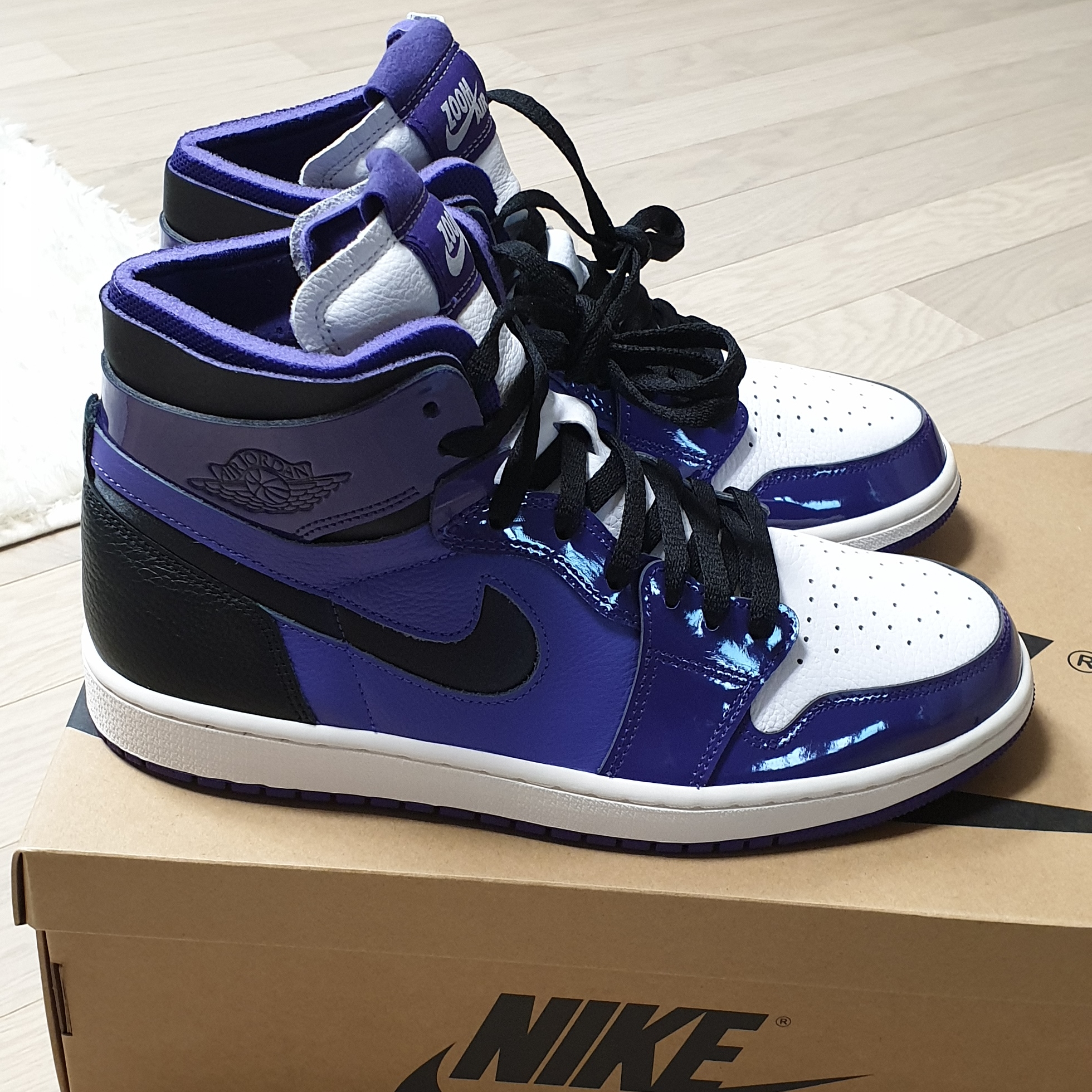 (W) Jordan 1 Zoom Air CMFT Purple Black 착용 스타일 - 1