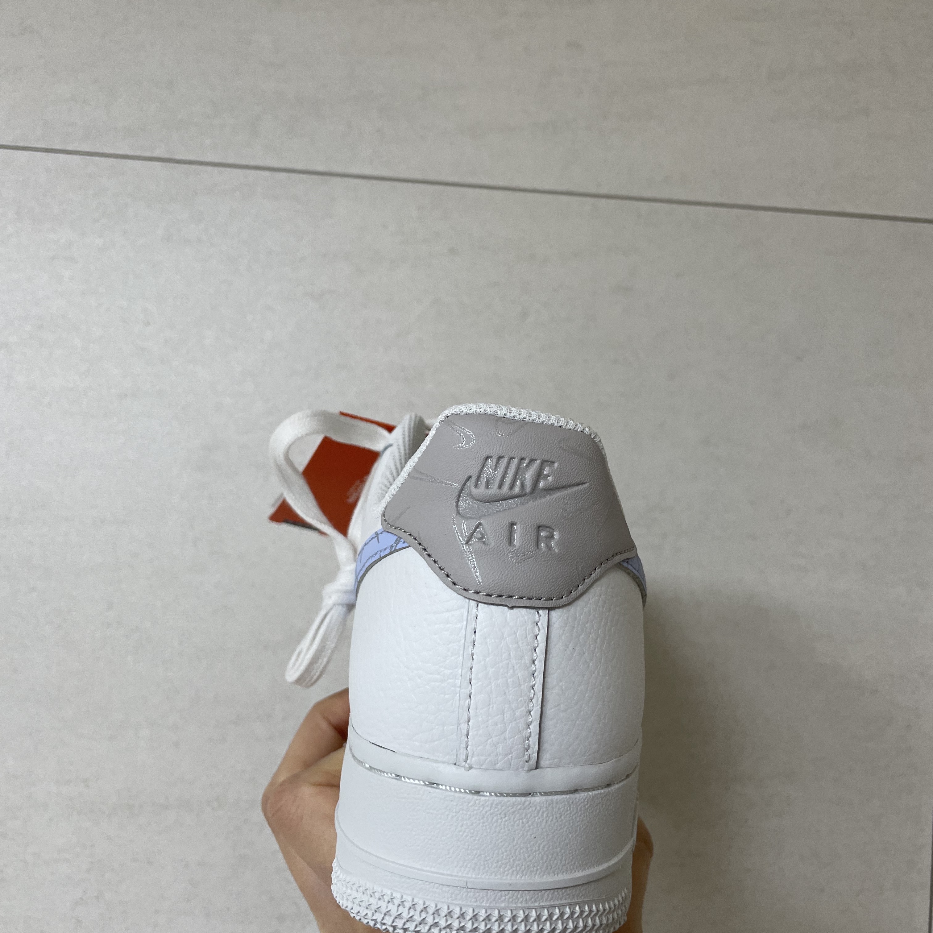 (W) Nike Air Force 1 '07 White Light Marine 착용 스타일 - 3