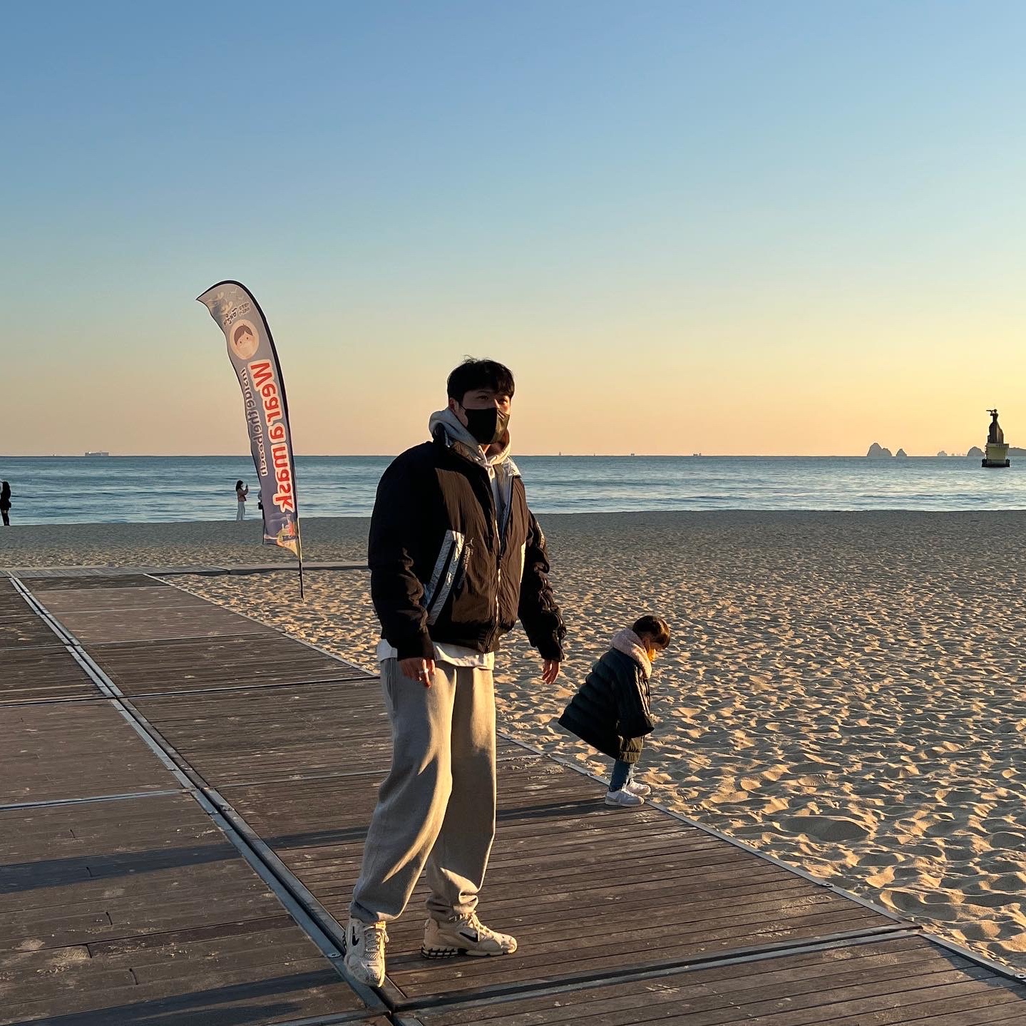 Nike NRG Solo Swoosh Fleece Pants Dark Grey Heather - US/EU, Nike NRG Solo Swoosh Fleece Hoodie Dark Grey Heather - US/EU 착용 스타일