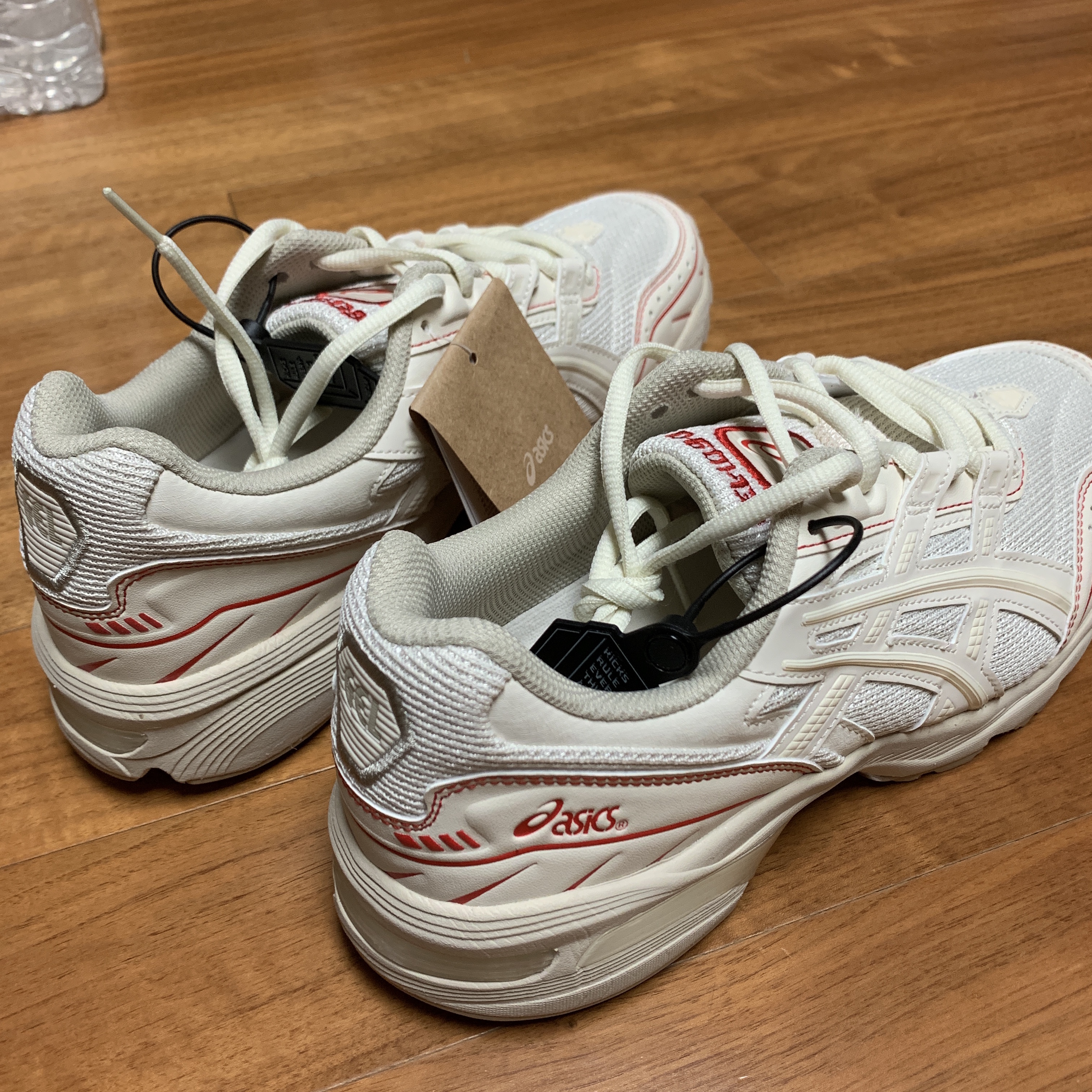 Asics Gel-1090 Birch 착용 스타일 - 2